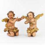 A pair of wood sculptured kneeling angels, with the original polychrome. 18th/19th C. (W:39 x H:40 c