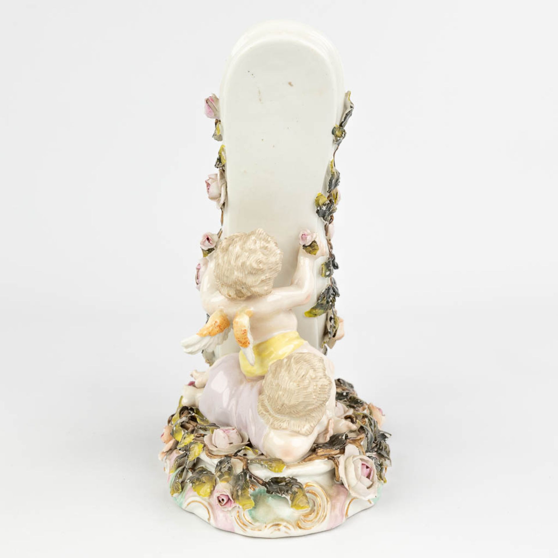 Sitzendorf & 'Royal Vienna' a set of 2 porcelain items. (L:12 x W:20 x H:23 cm) - Image 5 of 22