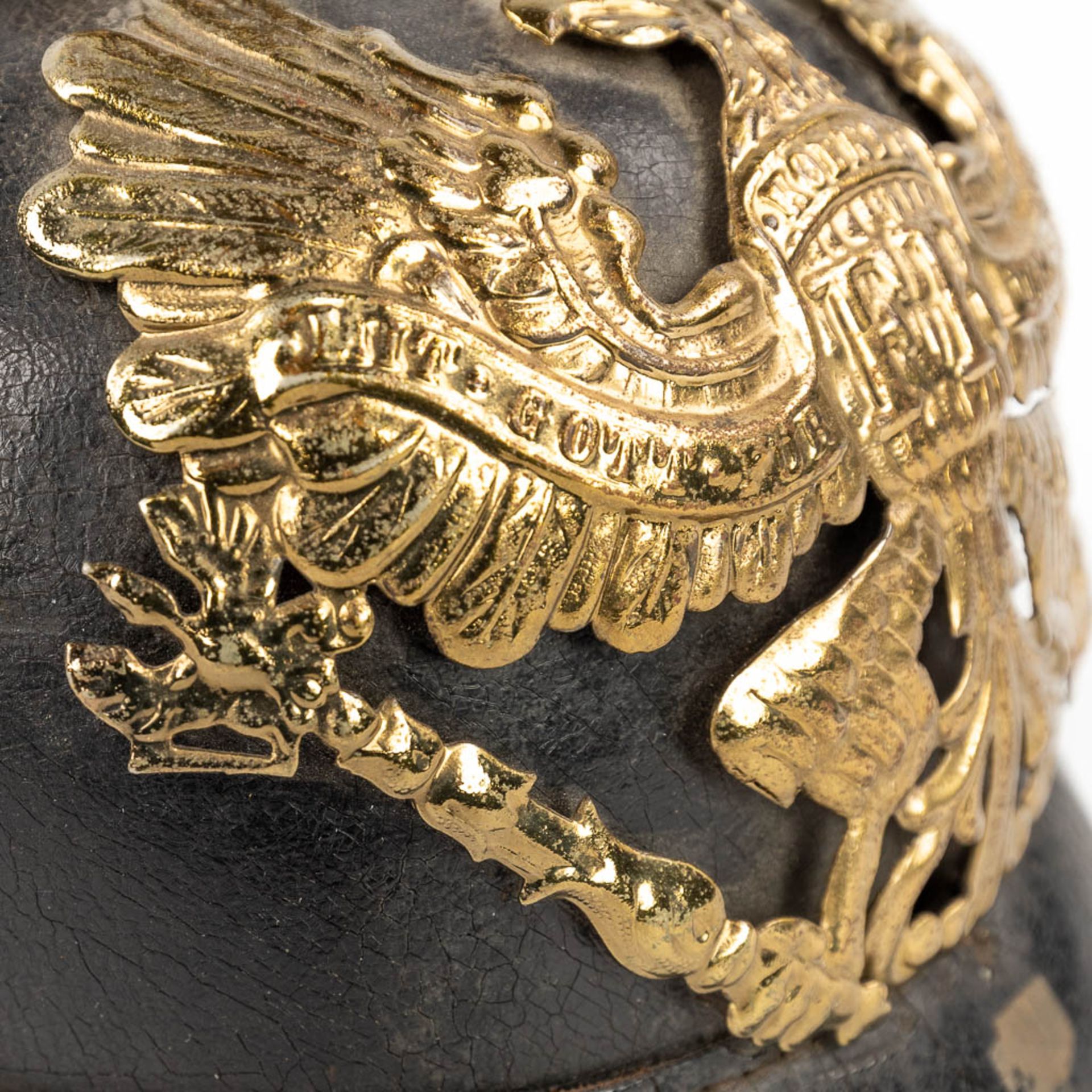 An antique German 'Pickelhaube' decorated with an eagle. Dating 1914-1918. (L:25 x W:18 x H:21 cm) - Bild 9 aus 17