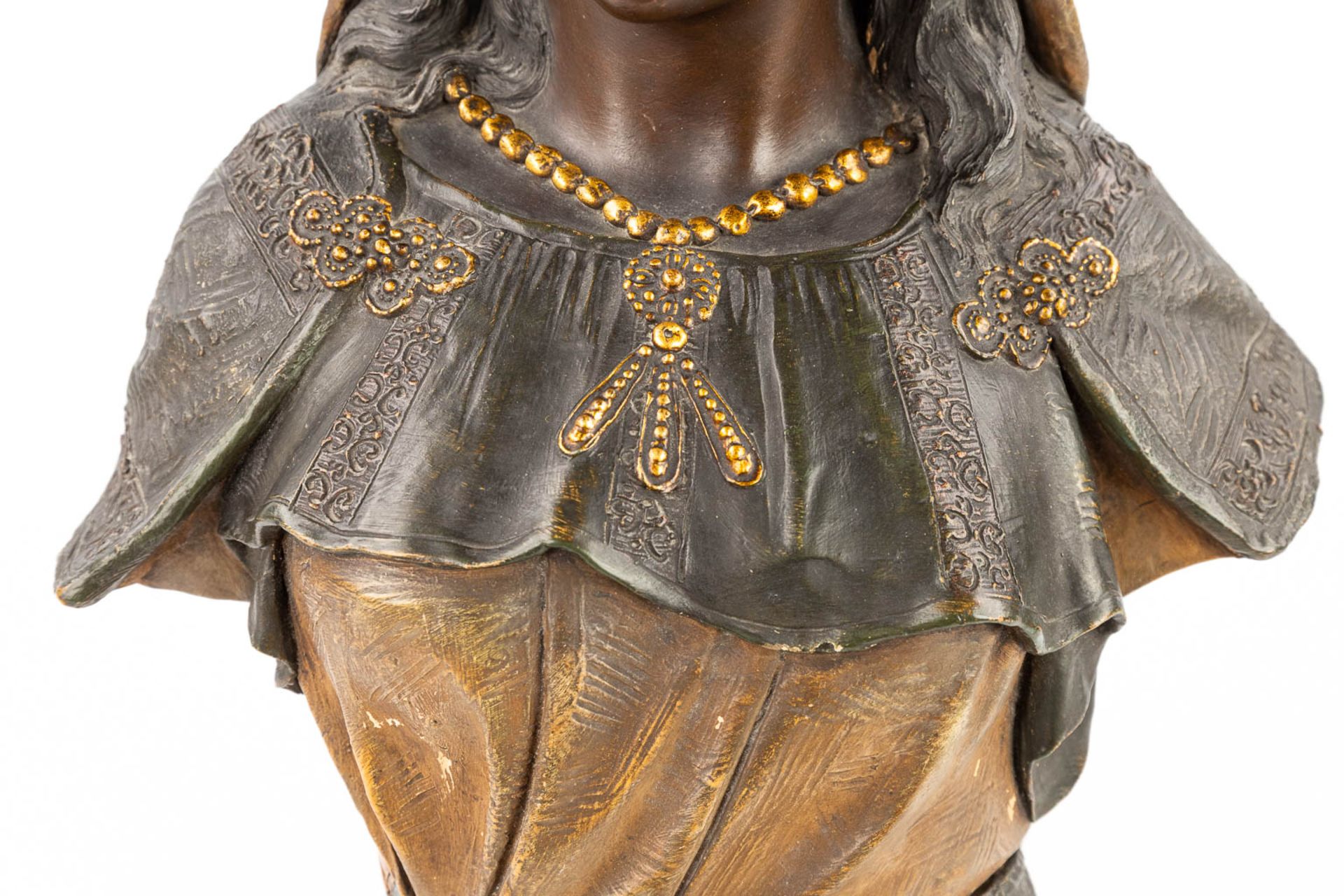 Friedrich GOLDSCHEIDER (1845-1897) 'Bust of a Berber' patinated terracotta. (W:28 x H:44 cm) - Image 12 of 13