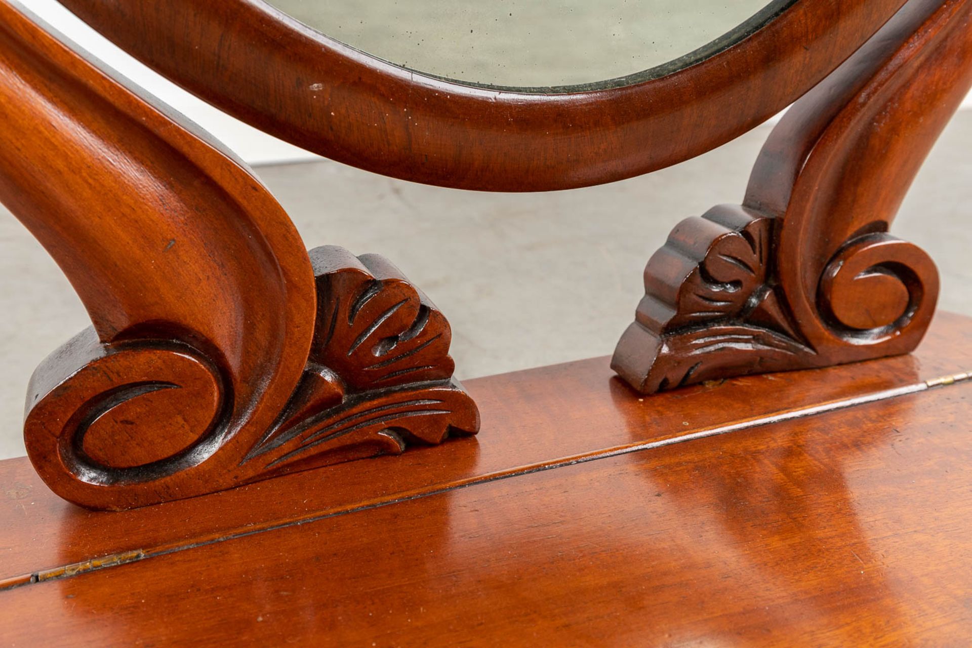 A table mirror made of mahogany in Louis Philippe style. 19th C. (W:57 x H:73 cm) - Image 11 of 12