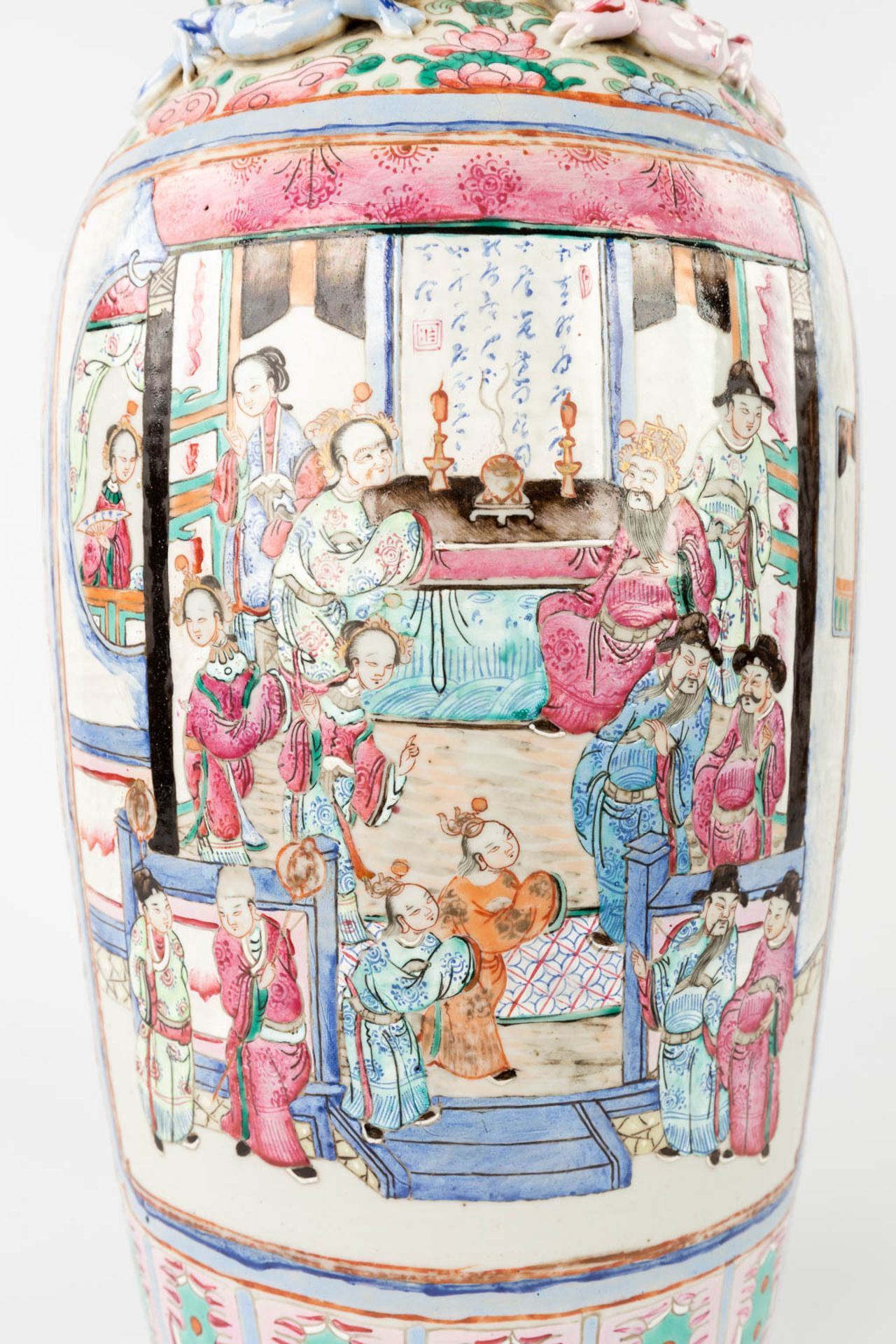A collection of 2 Chinese vases, Famille rose. 19th/20th C. (H:65 cm) - Image 12 of 21