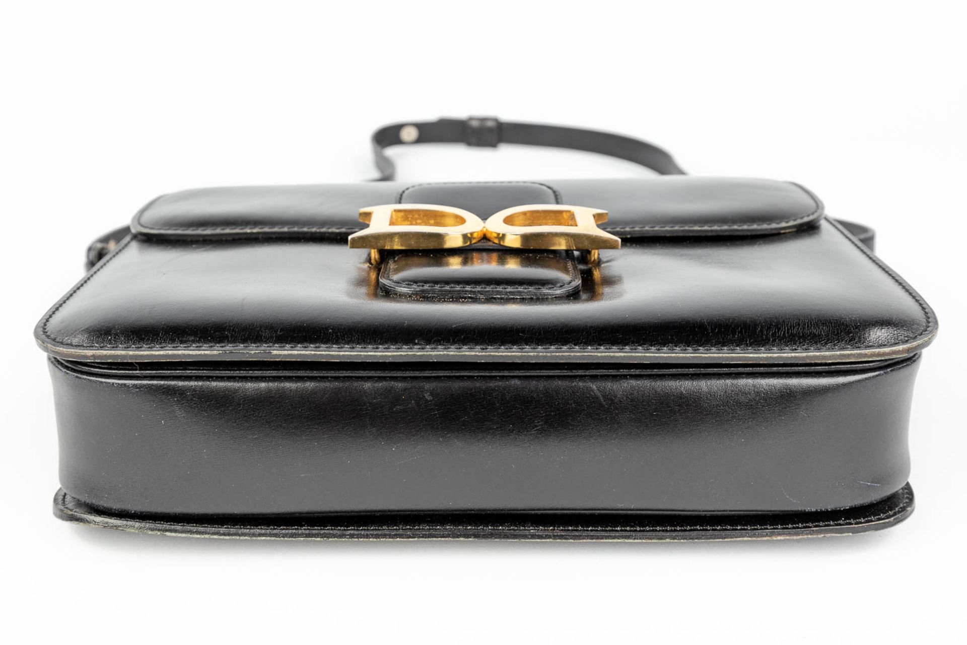 Delvaux, model Bourgogne a vintage handbag made of black leather with gold-plated hardware. (W:26 x - Image 13 of 17