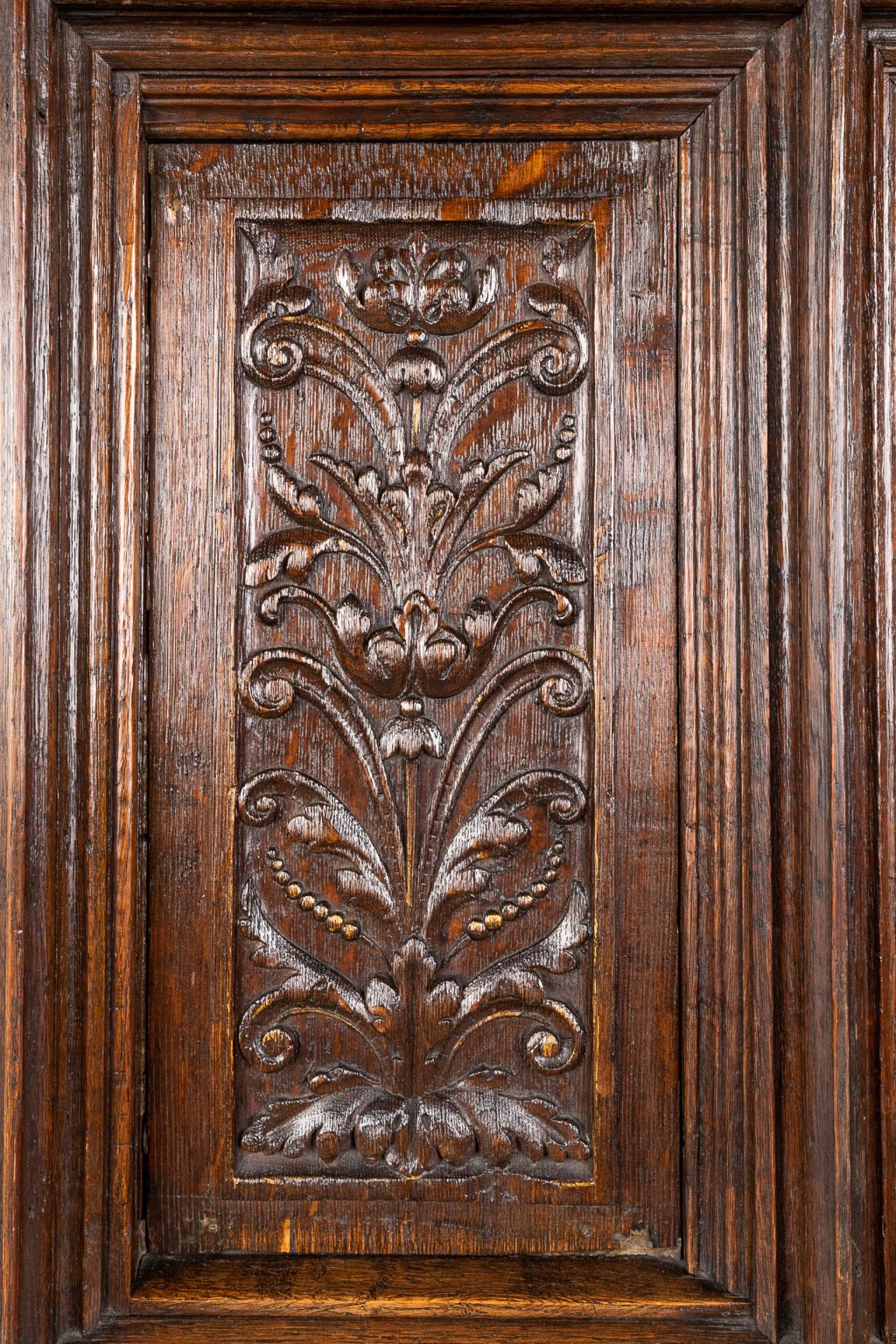 An antique cabinet 'Flemish Renaissance' mounted with bronze and decorated with figurines and floral - Bild 9 aus 26