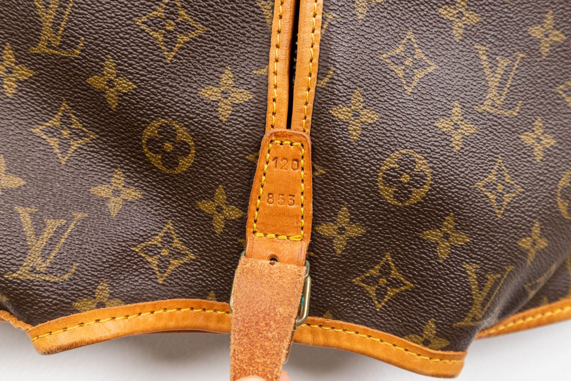 Louis Vuitton, a vintage costume storage bag made of leather. (H:123 cm) - Image 7 of 18