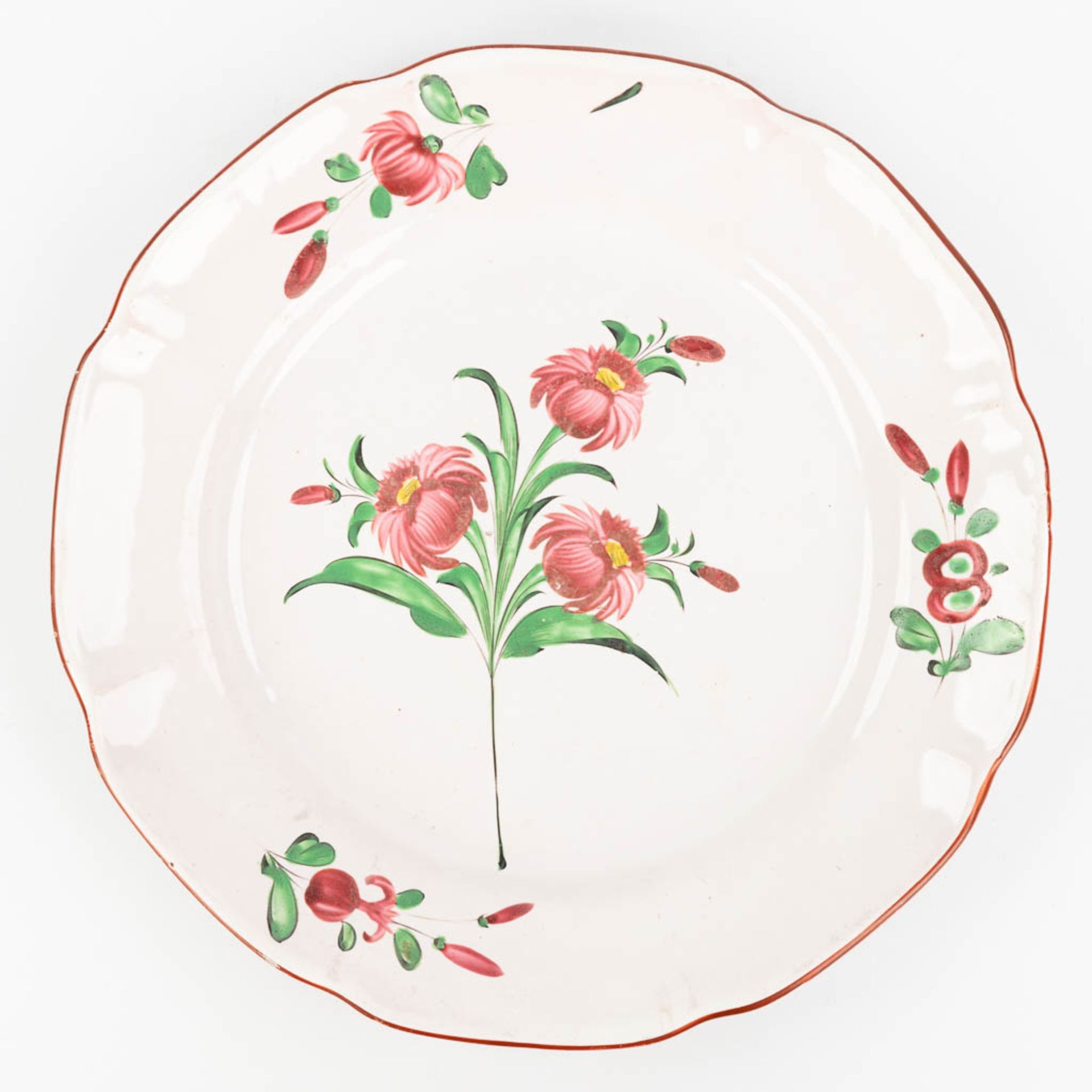 Faience De l'Est, a large collection of 24 plates with hand-painted flower decor. (D:22,5 cm) - Bild 26 aus 28