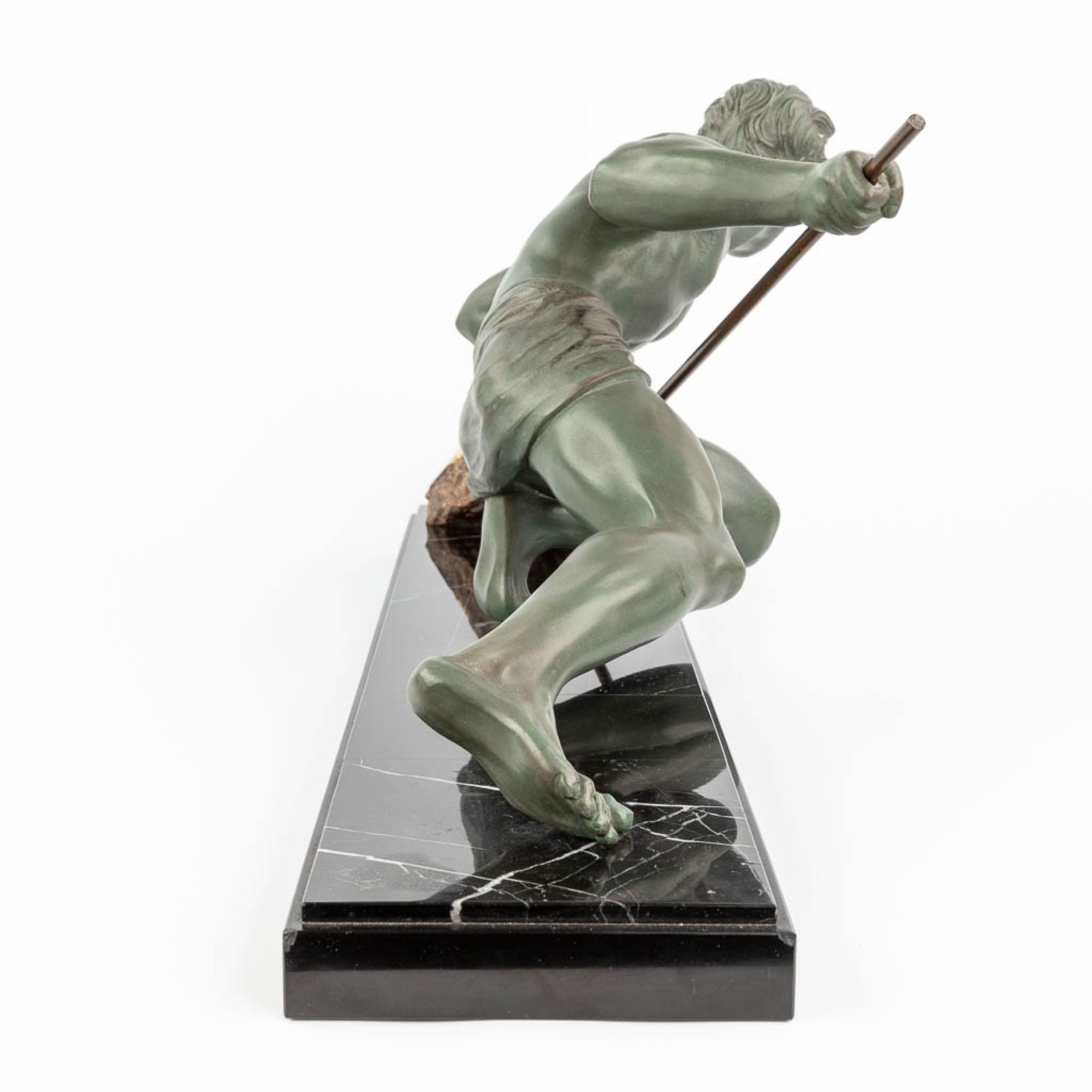 Gustave BUCHET (1888-1963) 'The Effort' an art deco statue made of spelter. (L:26 x W:74 x H:39 cm) - Bild 3 aus 12