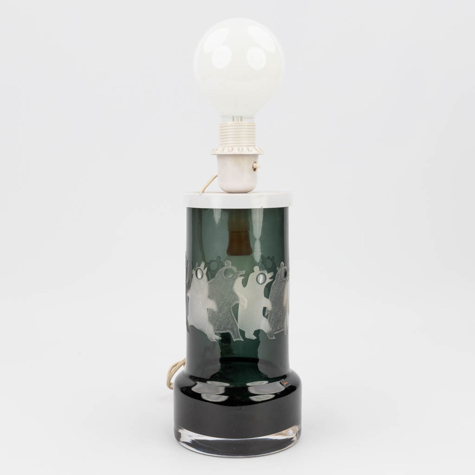 Ove SANDEBERG (XX) 'Table lamp' made of etched glass for Kosta Boda. (H:33 x D:14 cm) - Bild 6 aus 14