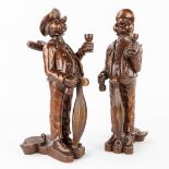 A pair of wood sculptured and figurative bottle holders. (L:14 x W:9 x H:33 cm)