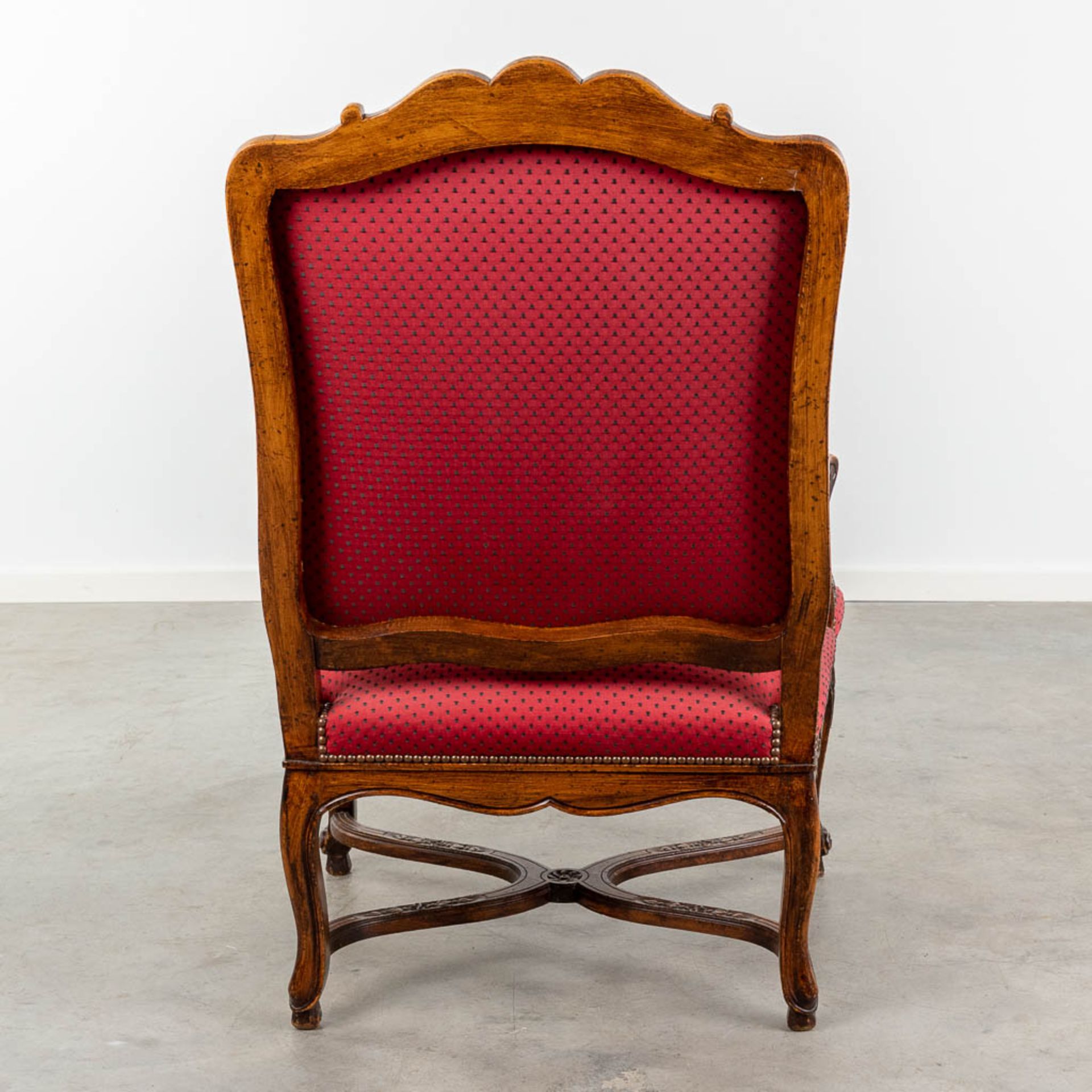 An armchair finished with red fabric and wood sculptures in Louis XV style. (L:73 x W:72 x H:108 cm - Image 4 of 13