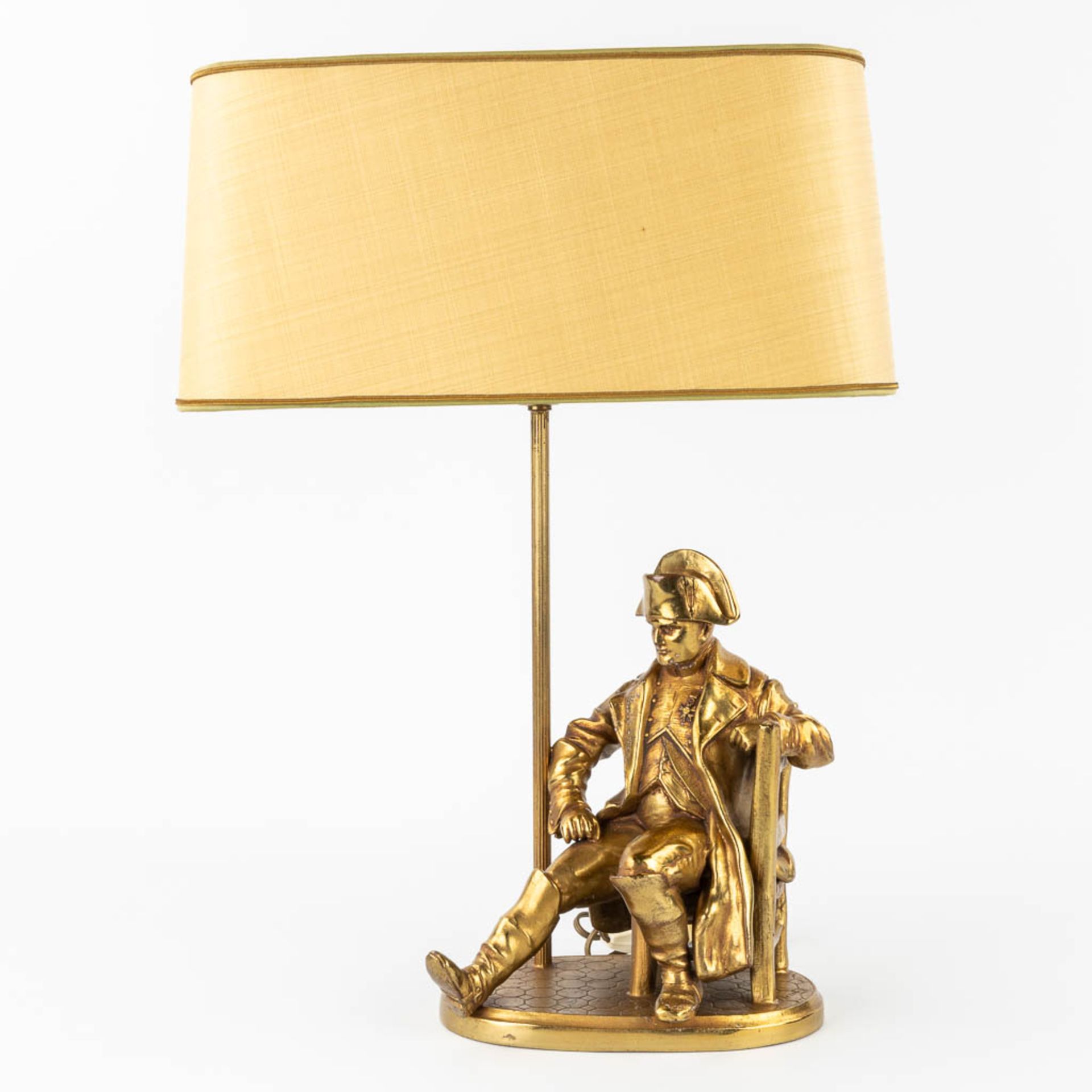 A collection of 2 table lamps with statues of Napoleon Bonaparte. (H:38 cm) - Image 12 of 18