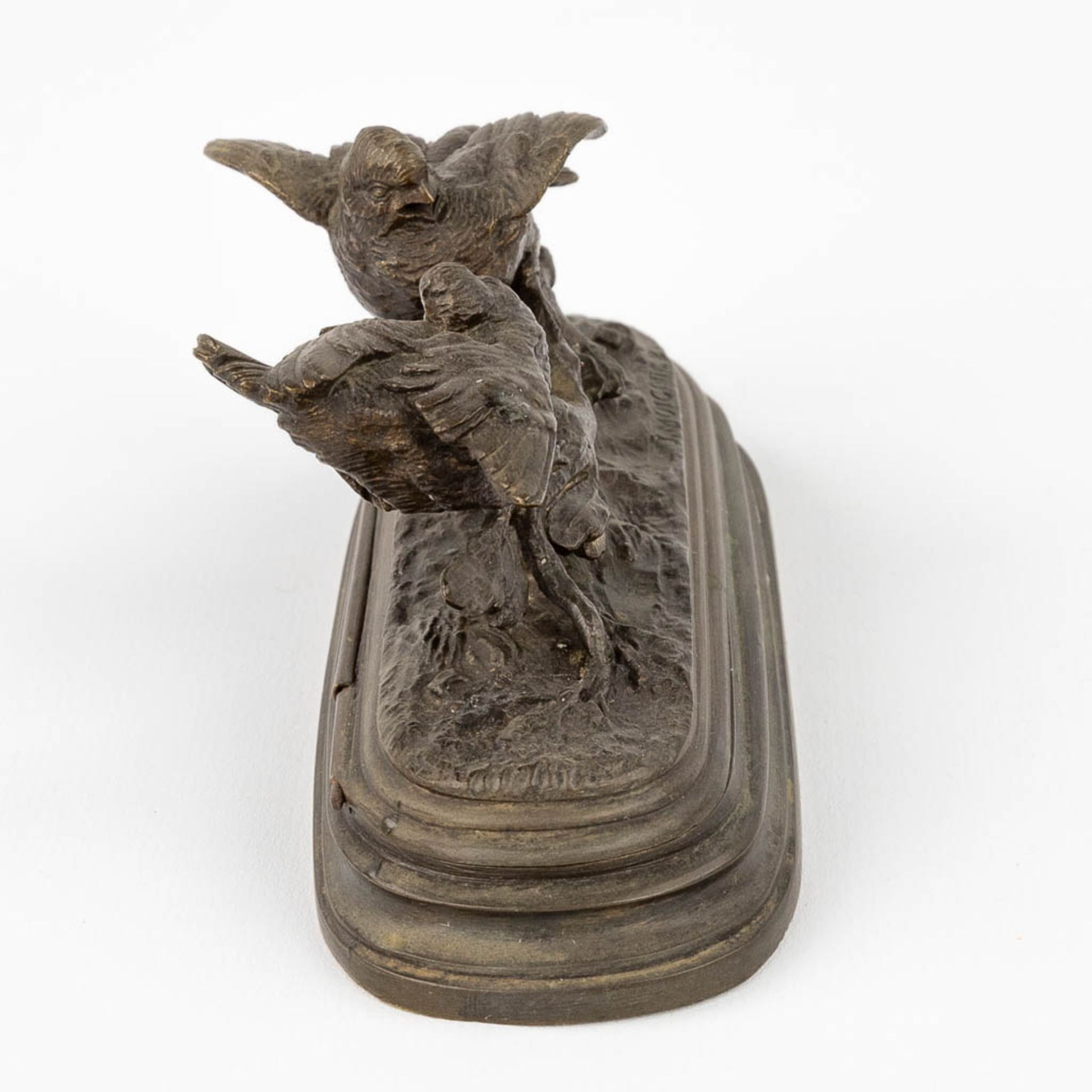 Jules MOIGNIEZ (1835-1894) A small bronze matchbox (L:5,5 x W:13,5 x H:6 cm) - Image 4 of 13