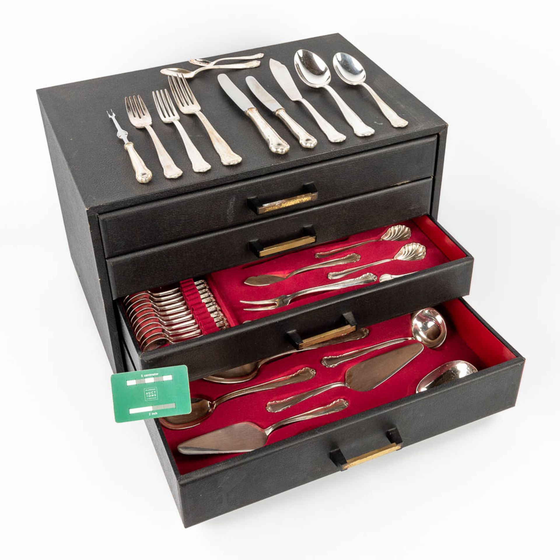 A 148-piece silver cutlery set in a chest, made in Germany. 6585g. (L:34 x W:46 x H:31 cm) - Image 2 of 12