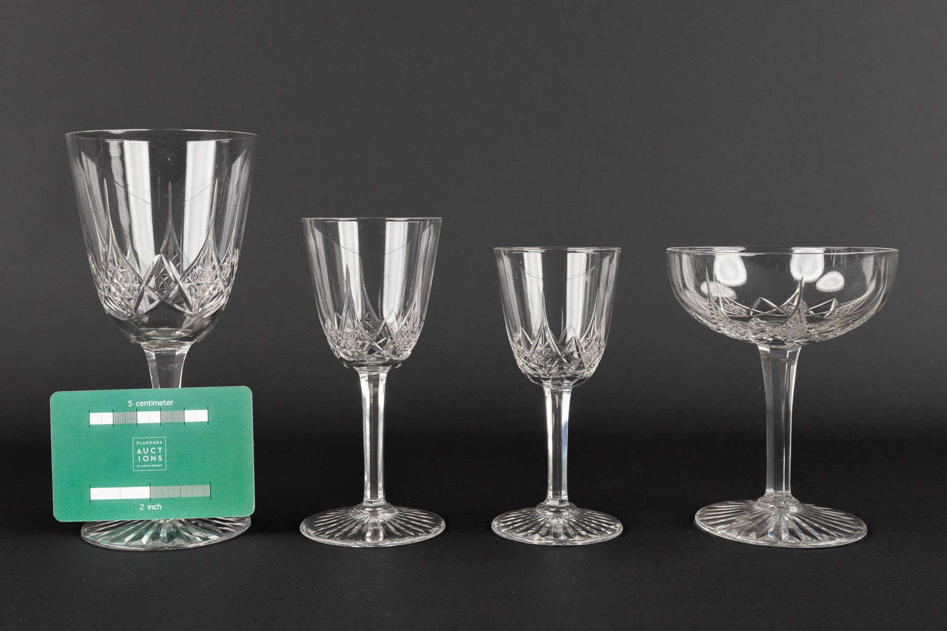 Baccarat 'Service Epron' a collection of glasses made of cut crystal, circa 1910. 46 pieces. (W:7,5 - Bild 2 aus 8