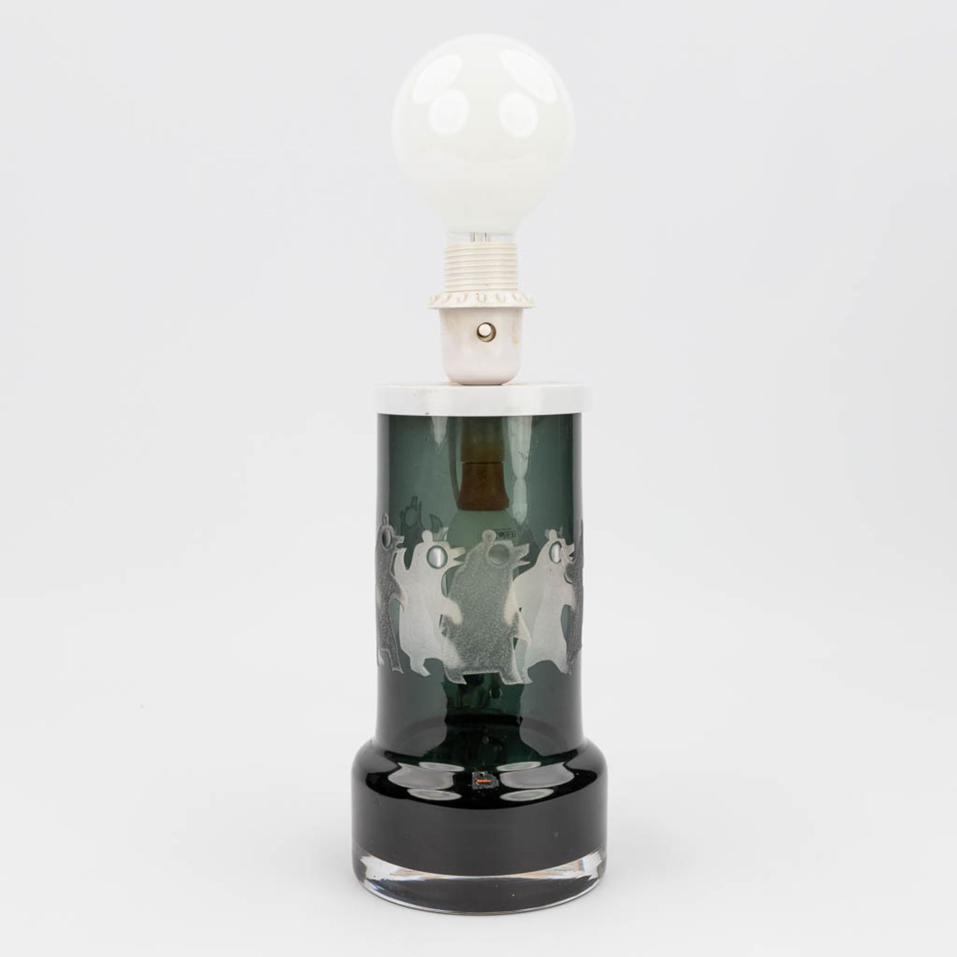 Ove SANDEBERG (XX) 'Table lamp' made of etched glass for Kosta Boda. (H:33 x D:14 cm)