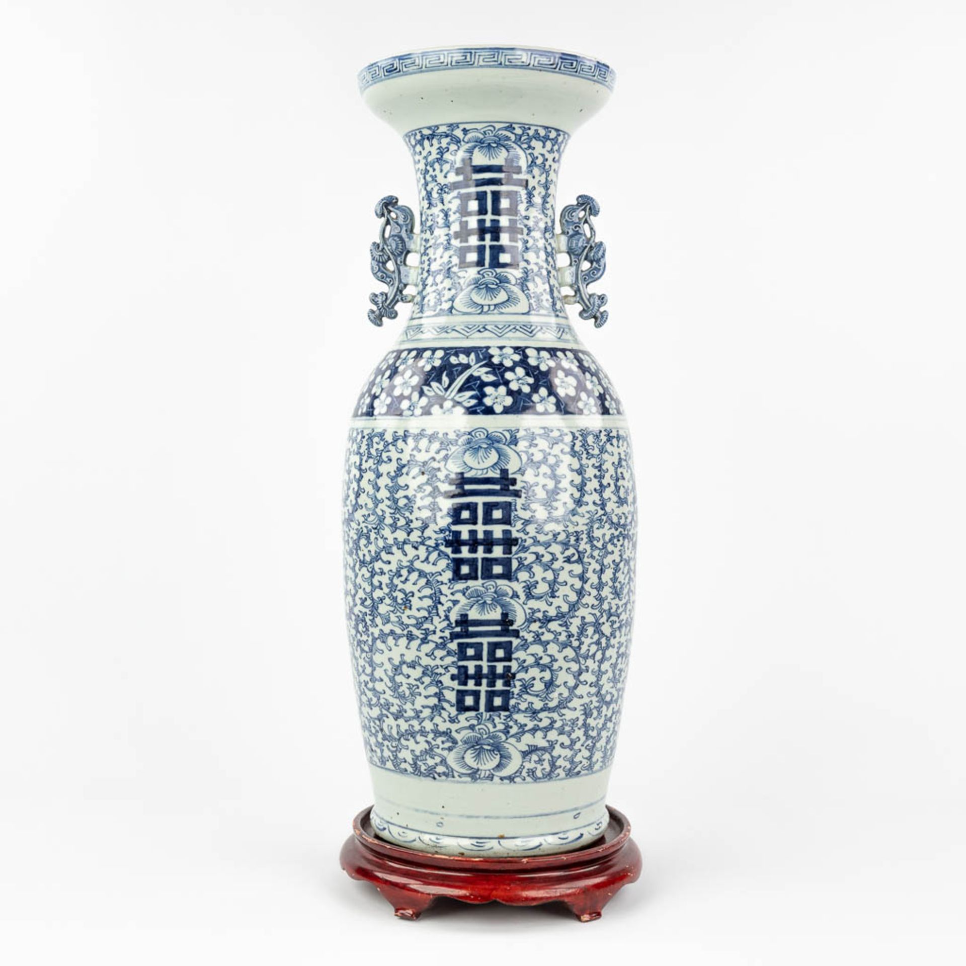 A Chinese vase with blue-white decor and a double Xi sign of happiness. 19th/20th C. (H:61 x D:23 c