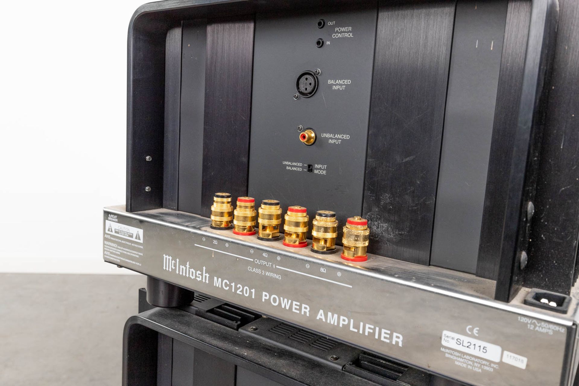 McIntosh MC1201, a collection of 2 Power Amplifiers. (L:54 x W:44 x H:62 cm) - Bild 10 aus 11