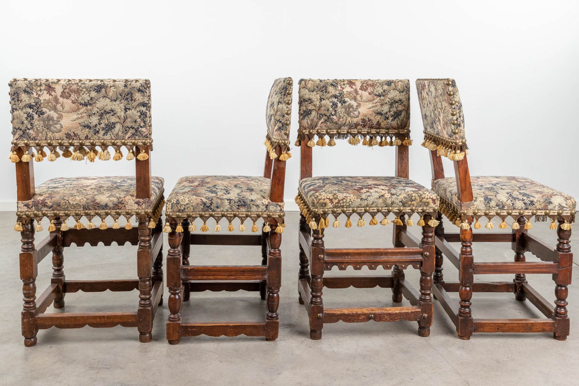 A set of 4 antique chairs, covered with tapestry upholstery. (L:40 x W:44 x H:88 cm) - Bild 4 aus 12