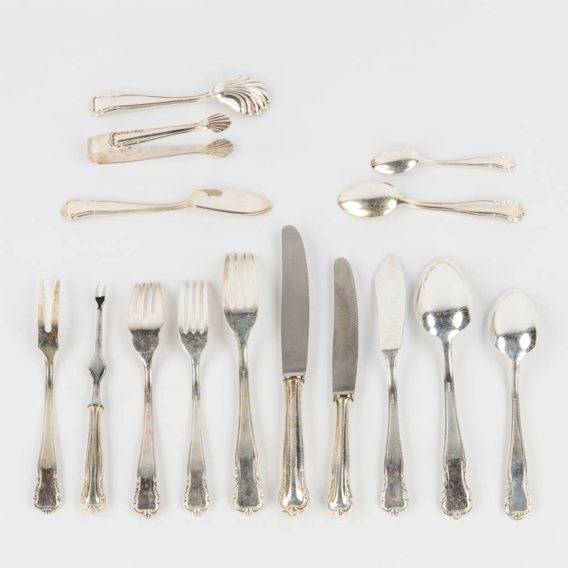 A 148-piece silver cutlery set in a chest, made in Germany. 6585g. (L:34 x W:46 x H:31 cm) - Image 8 of 12