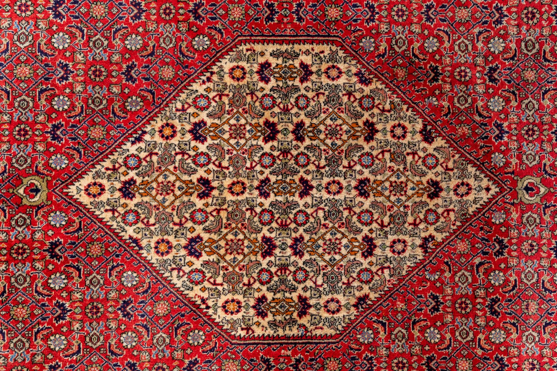 An Oriental hand-made carpet, Bidjar. (L:290 x W:210 cm) - Image 3 of 8