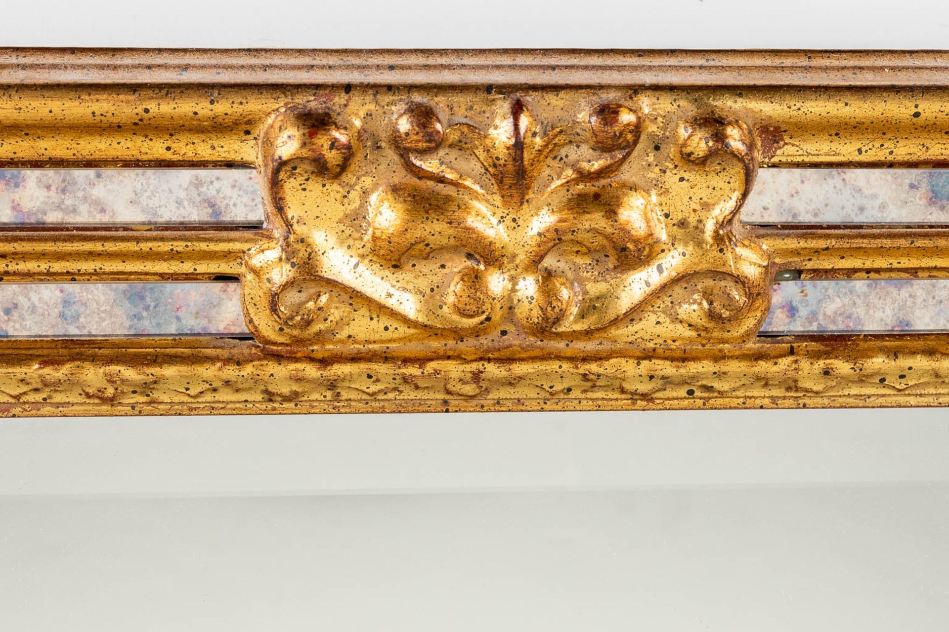 Deknudt, a gold-plated mirror with fumŽ glass rims. (W:88 x H:118 cm) - Bild 6 aus 9