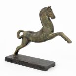 A bronze figurine of a prancing horse. (W:25 x H:22 cm)