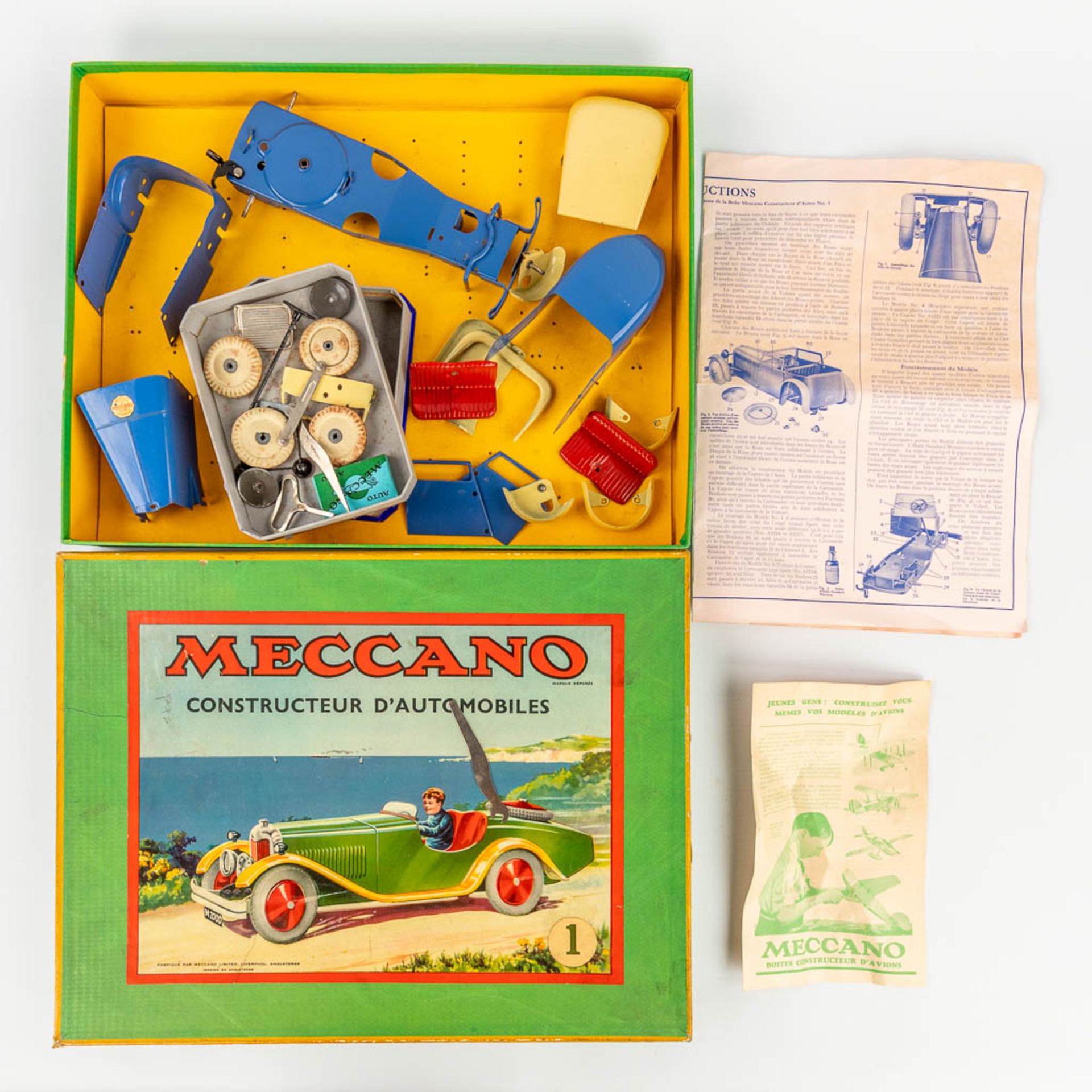 Meccano, Bayco and Assemblo, a collection 4 boxes of mid-century toys. Circa 1960. (L:30 x W:39 x H - Image 5 of 15
