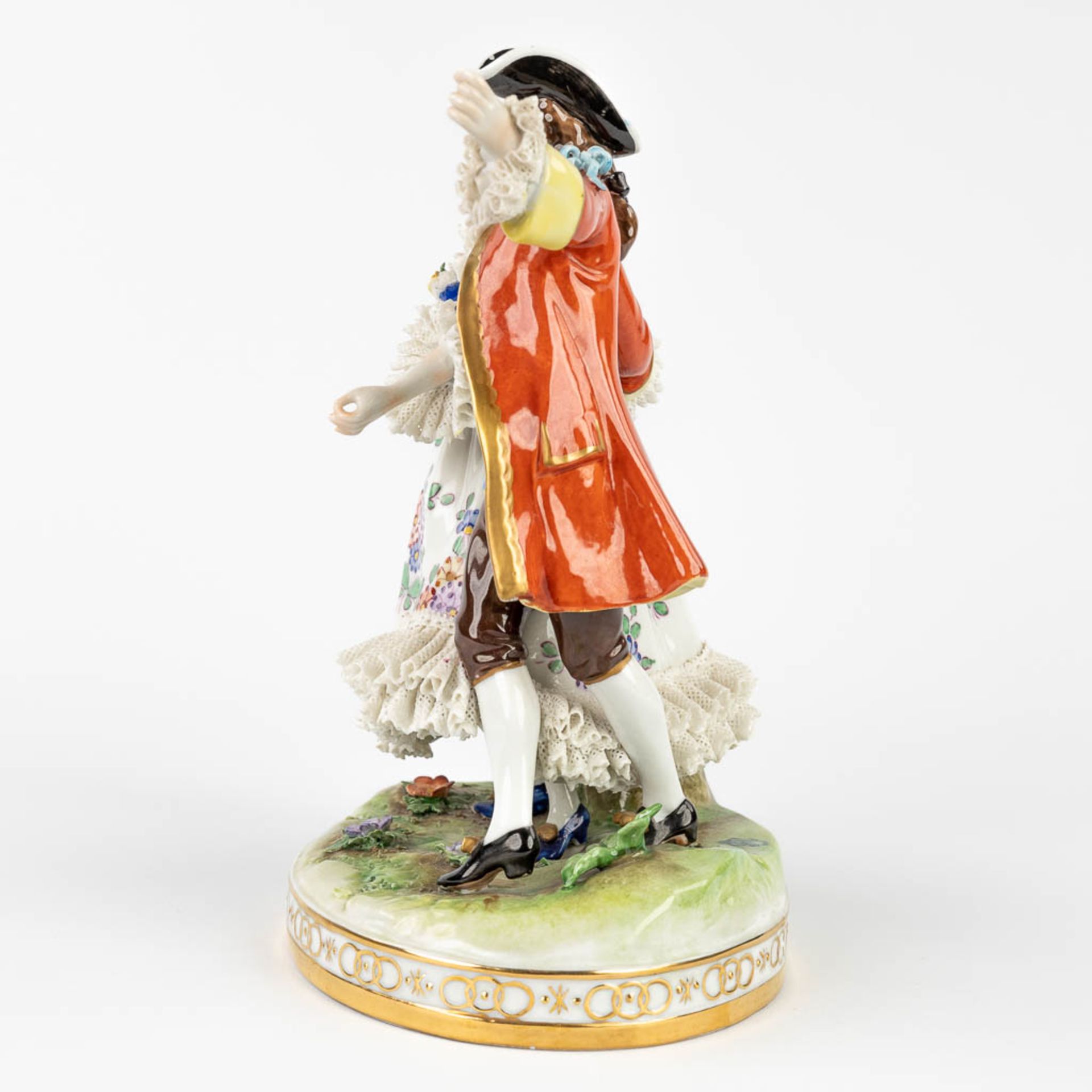 Volkstedt, A figurine of a dancing couple with porcelain lace. Circa 1970. (H:23,5 cm) - Image 6 of 13