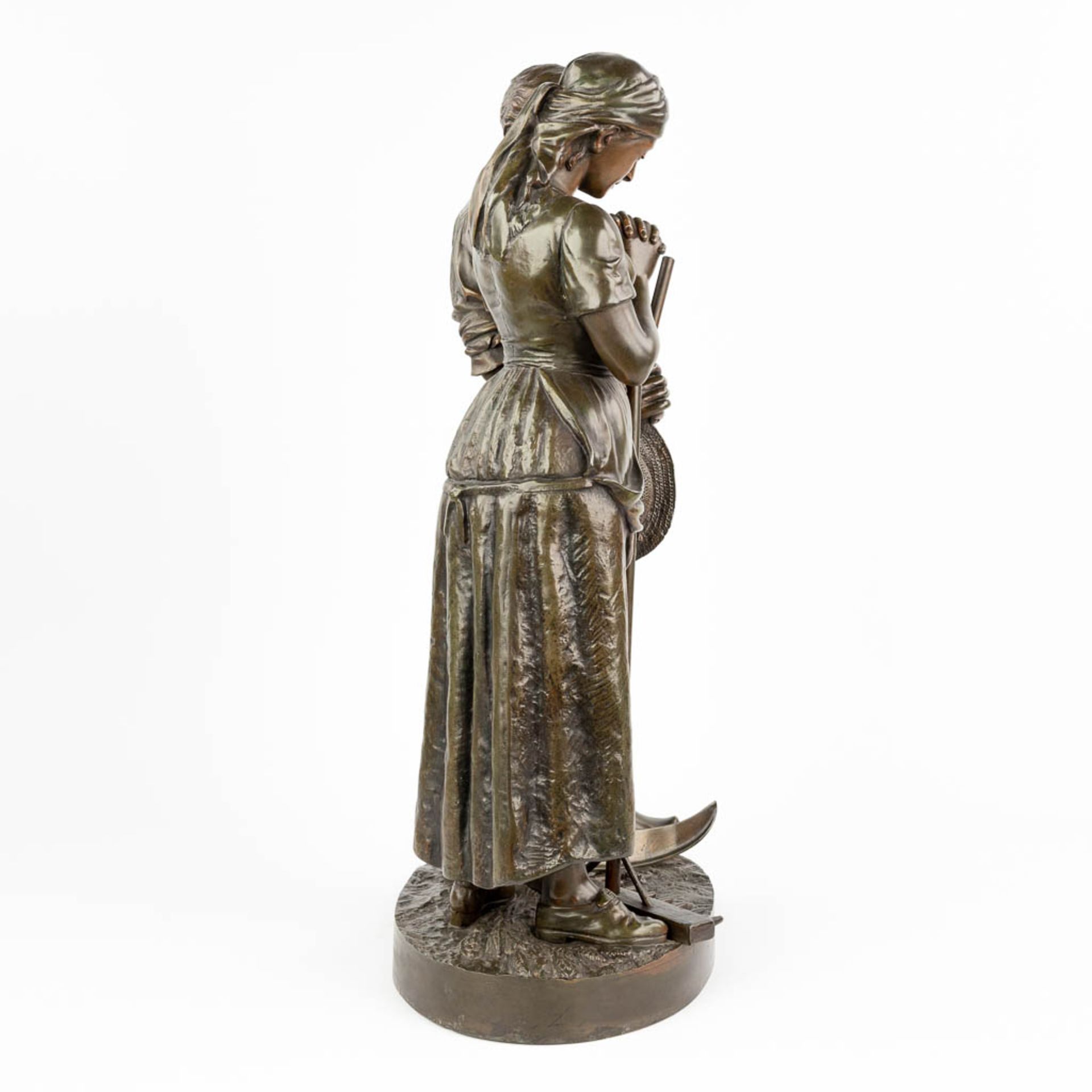 Arthur WAAGEN (act.1869-1910) 'L'Angelus' a statue made of spelter. (L:26 x W:34 x H:68 cm) - Bild 2 aus 14