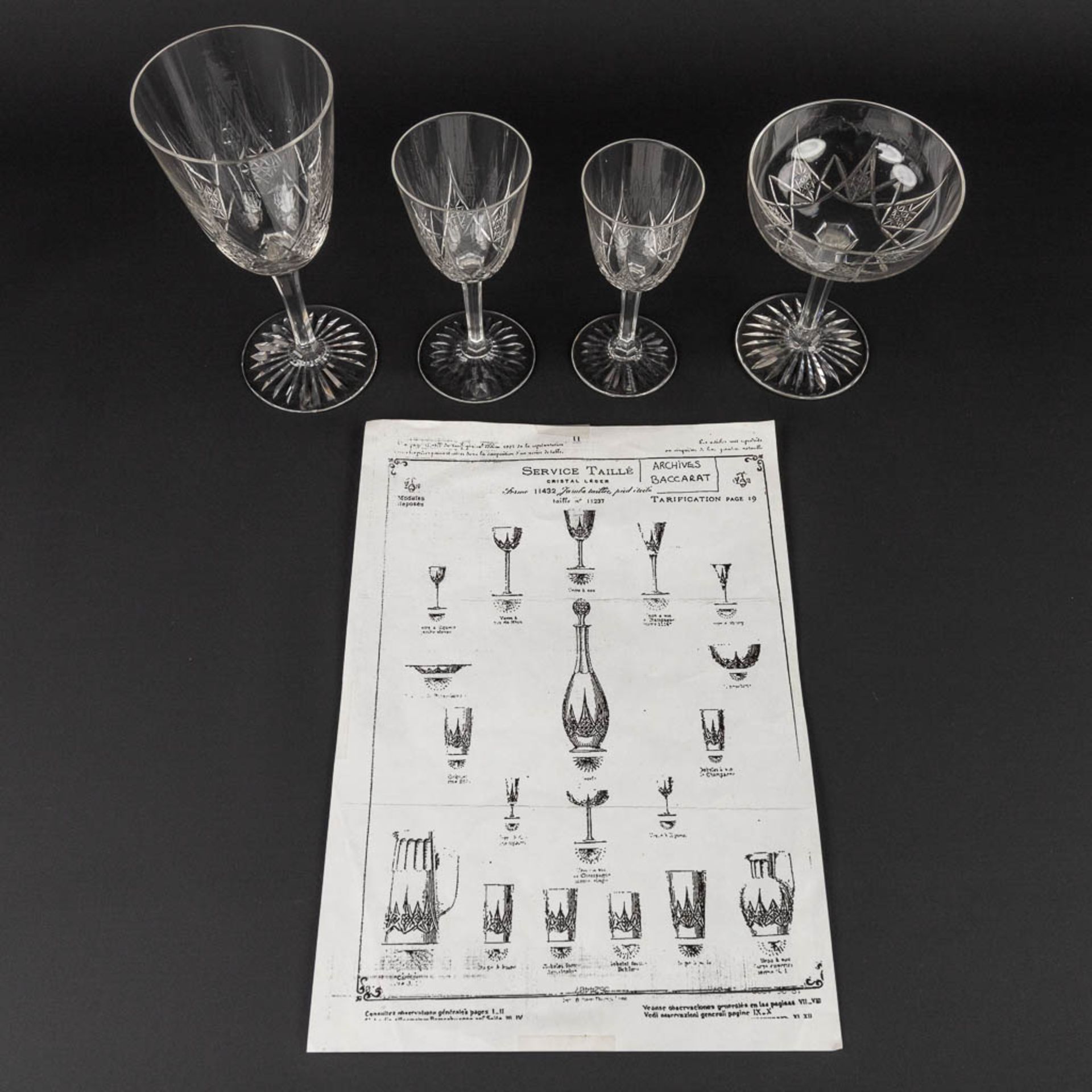 Baccarat 'Service Epron' a collection of glasses made of cut crystal, circa 1910. 46 pieces. (W:7,5 - Bild 4 aus 8