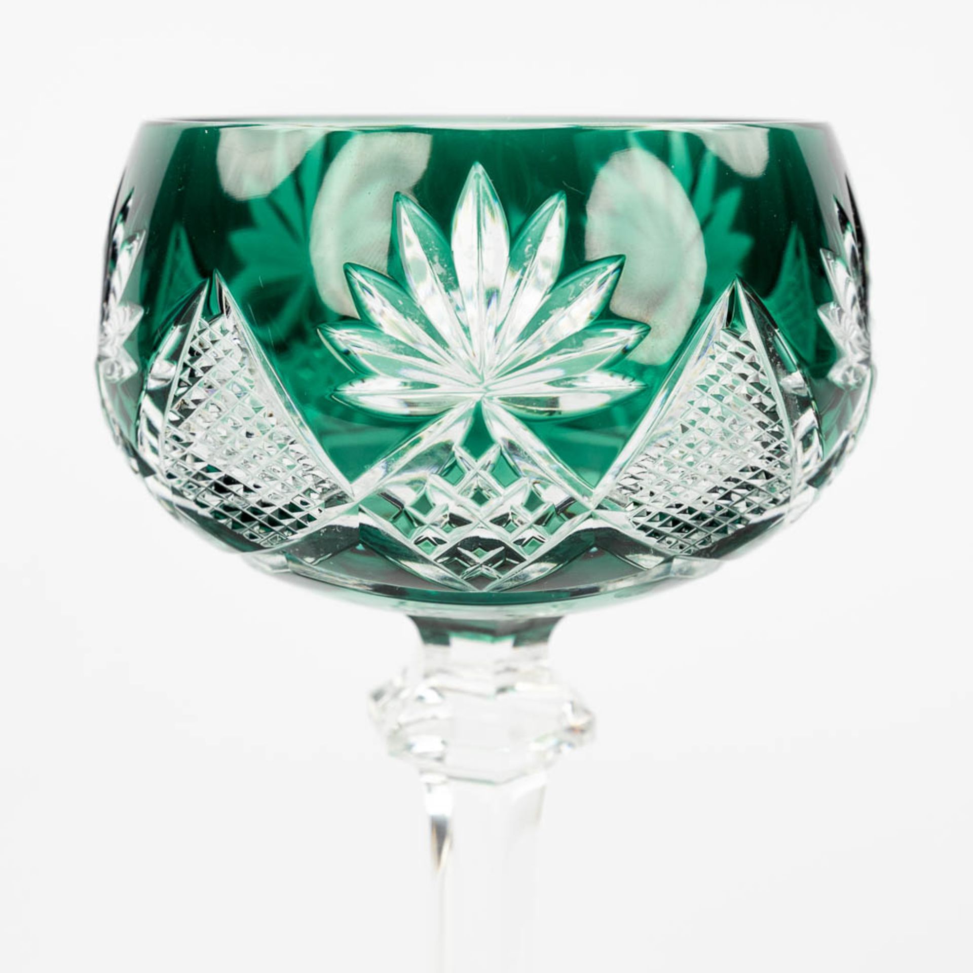 Val Saint Lambert 'Berncastel', a set of 6 coloured and cut crystal glasses or goblets. (H:18 x D:8 - Bild 14 aus 17