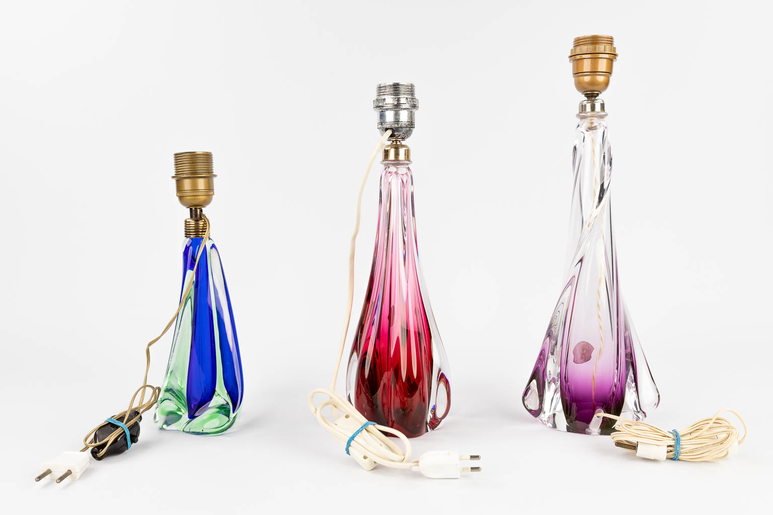 Val Saint Lambert, a collection of 3 lamp bases made of coloured glass. (H:39 cm) - Image 5 of 12