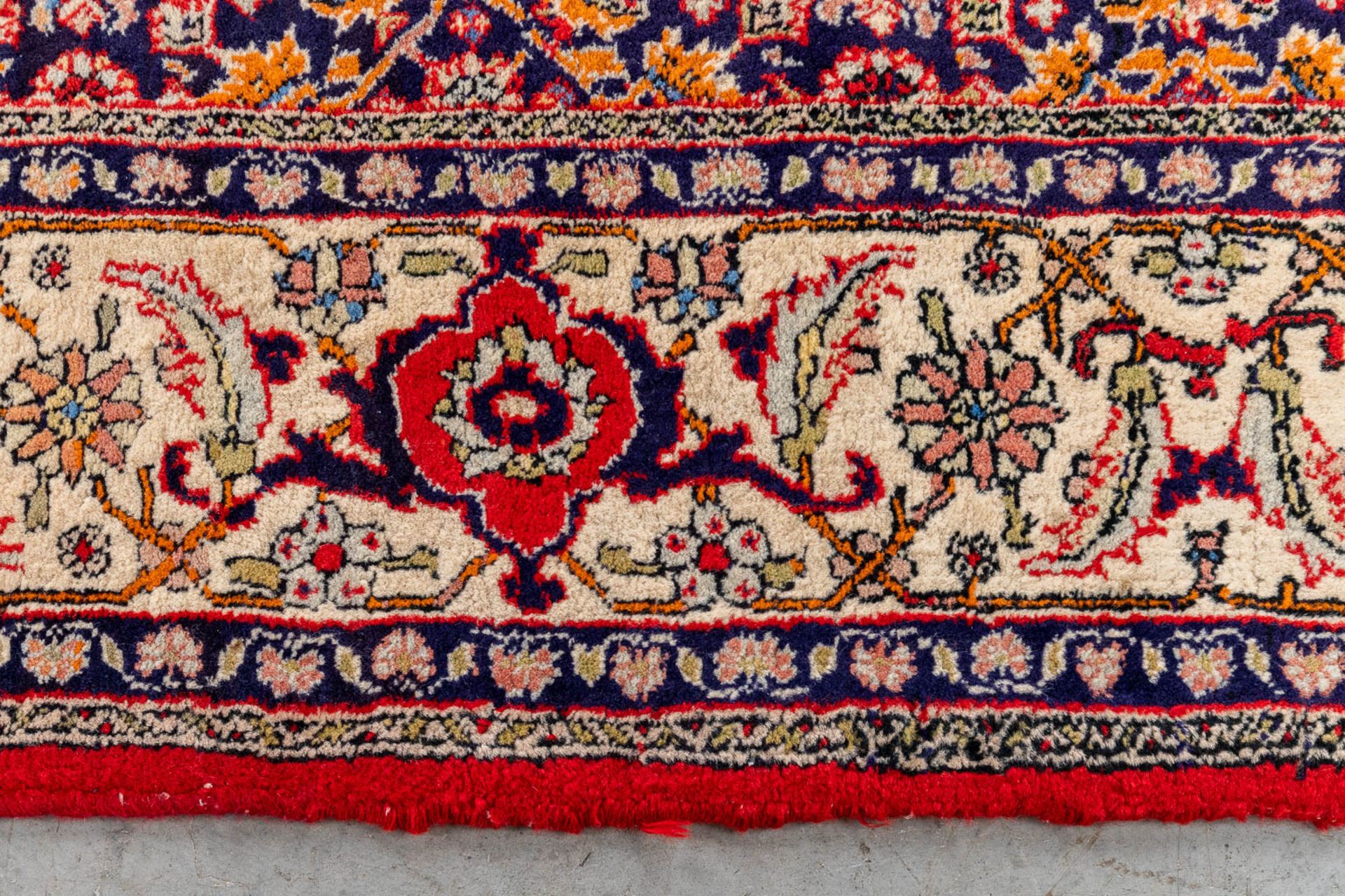 An Oriental hand-made carpet, Bidjar. (L:290 x W:210 cm) - Image 5 of 8