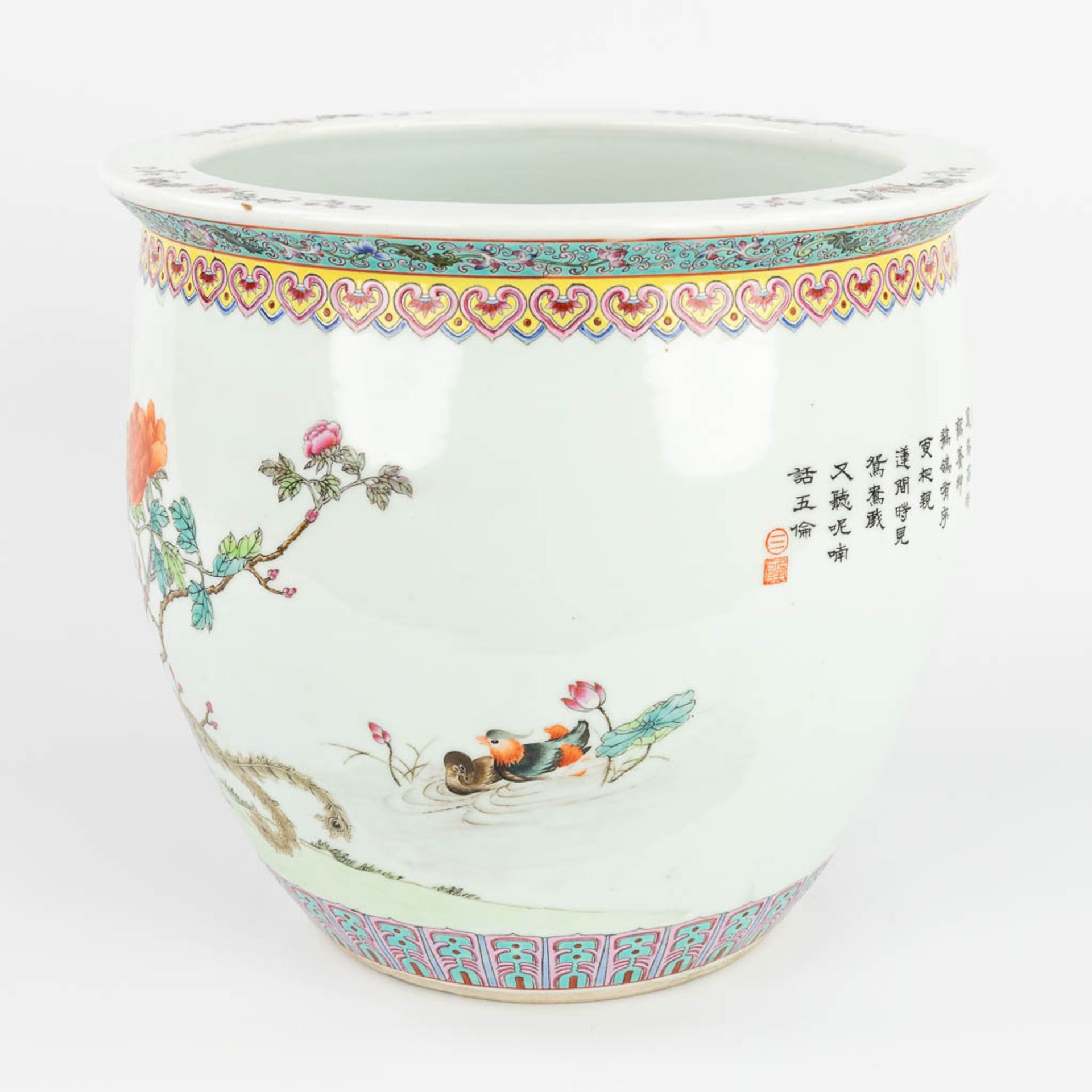 A Chinese cache pot made of porcelain and decorated with phoenixes. 20th C. (H:28 x D:31 cm) - Image 7 of 16