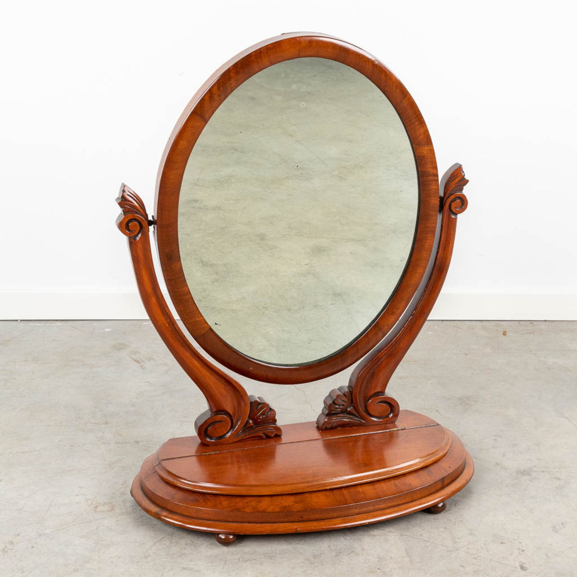 A table mirror made of mahogany in Louis Philippe style. 19th C. (W:57 x H:73 cm)