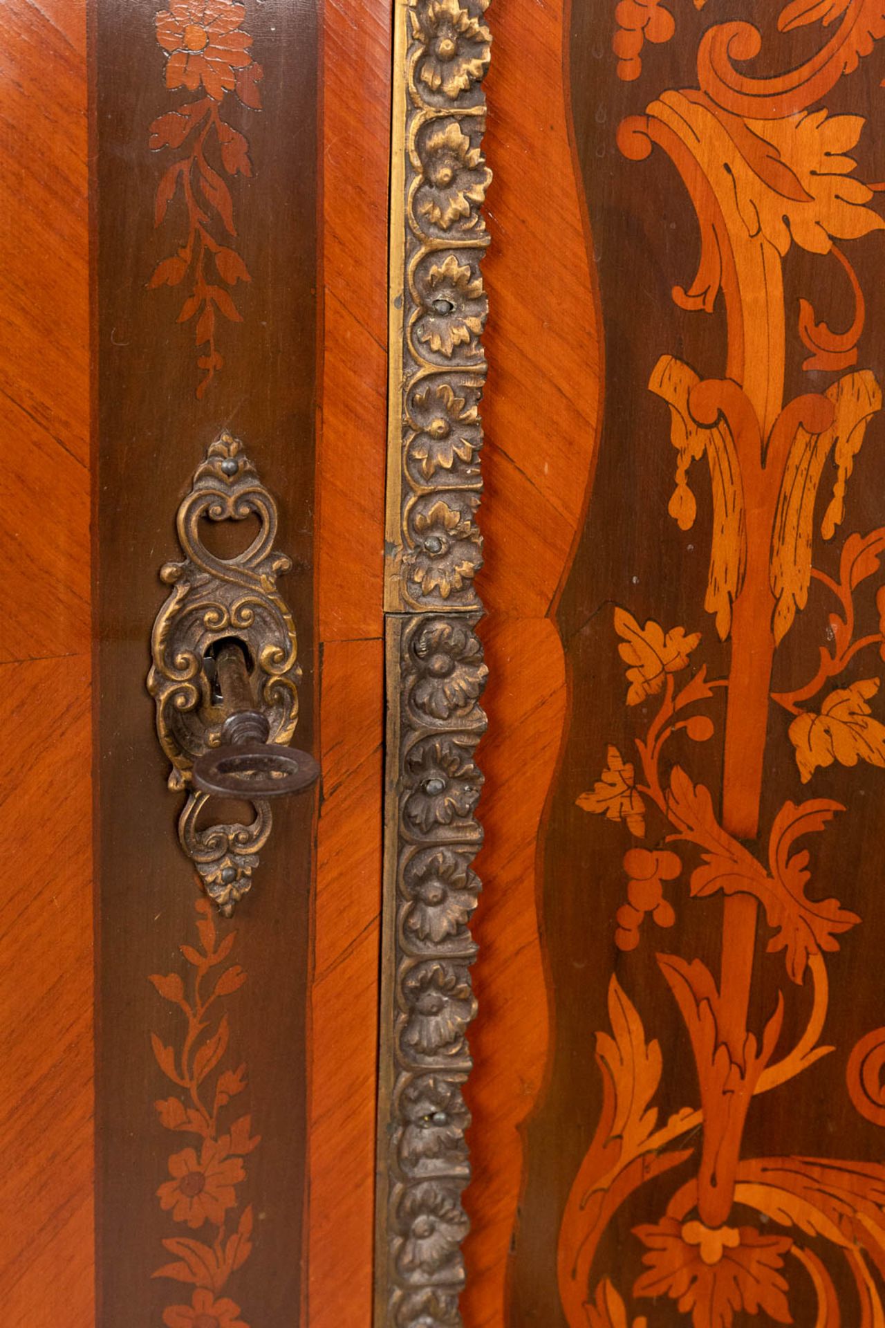 A one door commode, decorated with marquetry inlay and mounted with bronze. 20th century. (L:47 x W - Image 11 of 18
