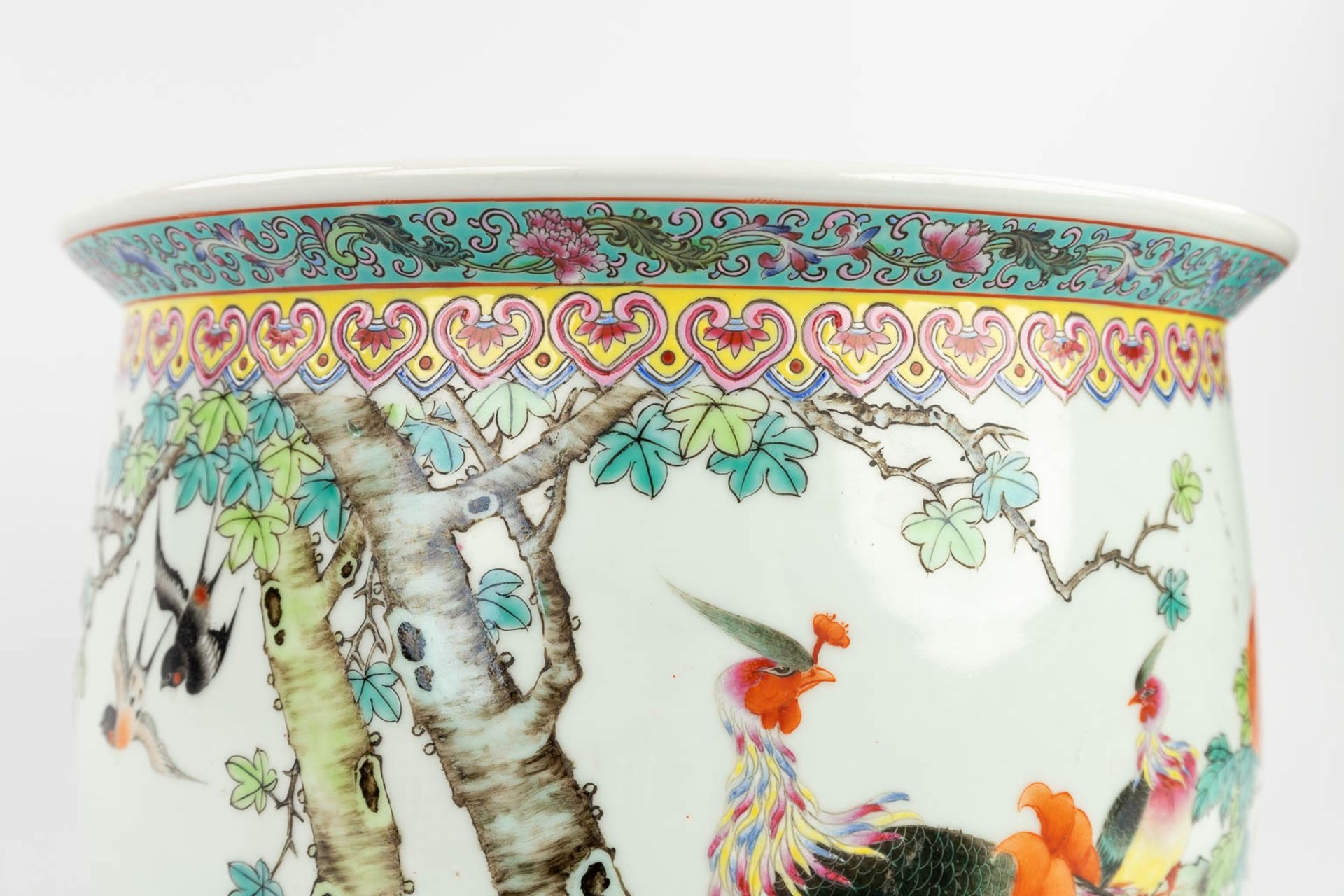 A Chinese cache pot made of porcelain and decorated with phoenixes. 20th C. (H:28 x D:31 cm) - Image 16 of 16