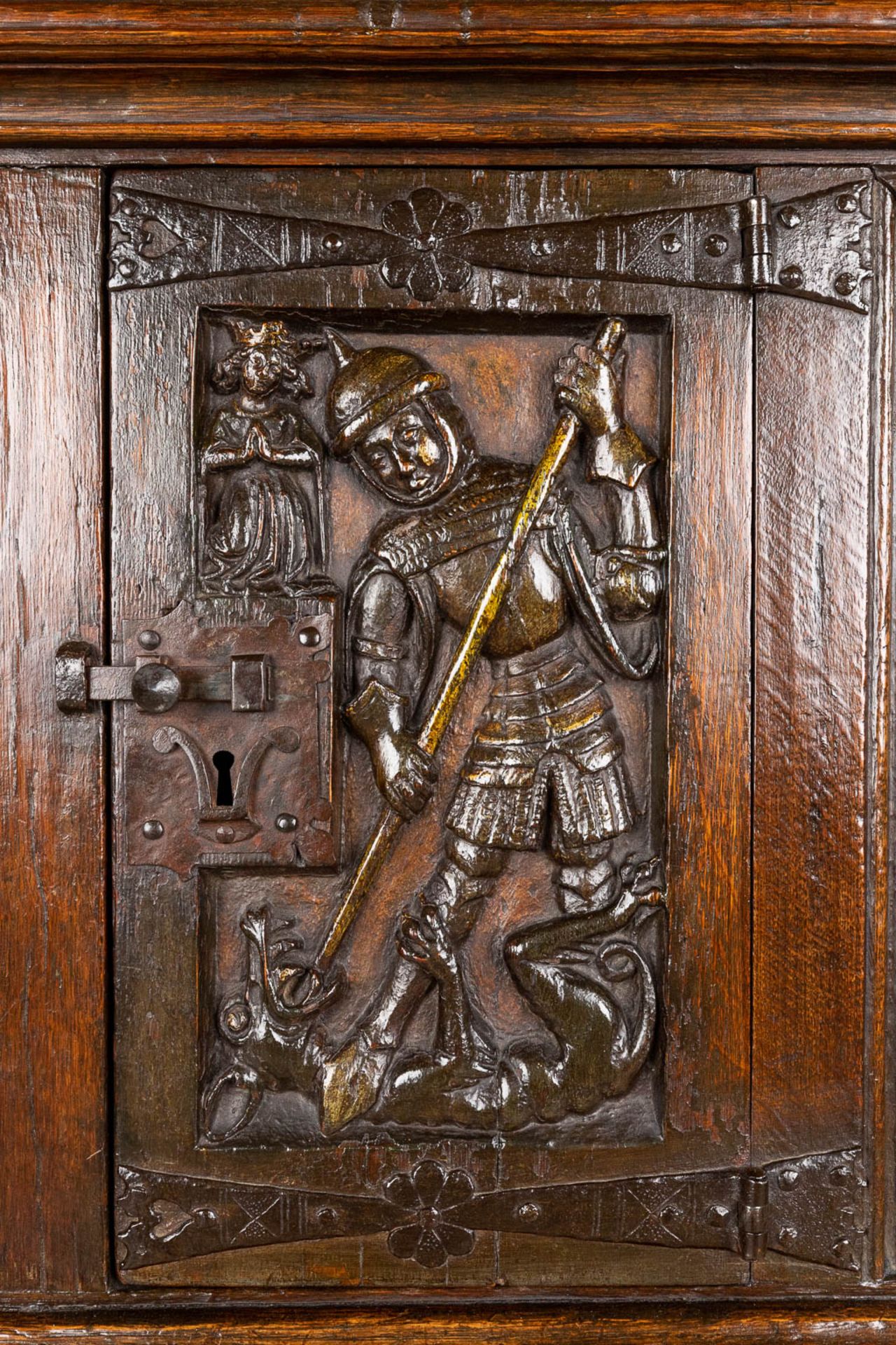 An antique cabinet made in Flemish Renaissance style. Late 17th early 18th C. (L:40 x W:83 x H:118 - Bild 8 aus 15