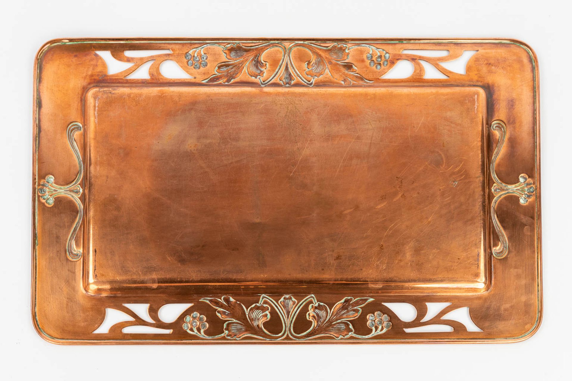A collection of trays and table accessories made of copper in art nouveau style (L:43 x W:27 cm) - Bild 15 aus 17