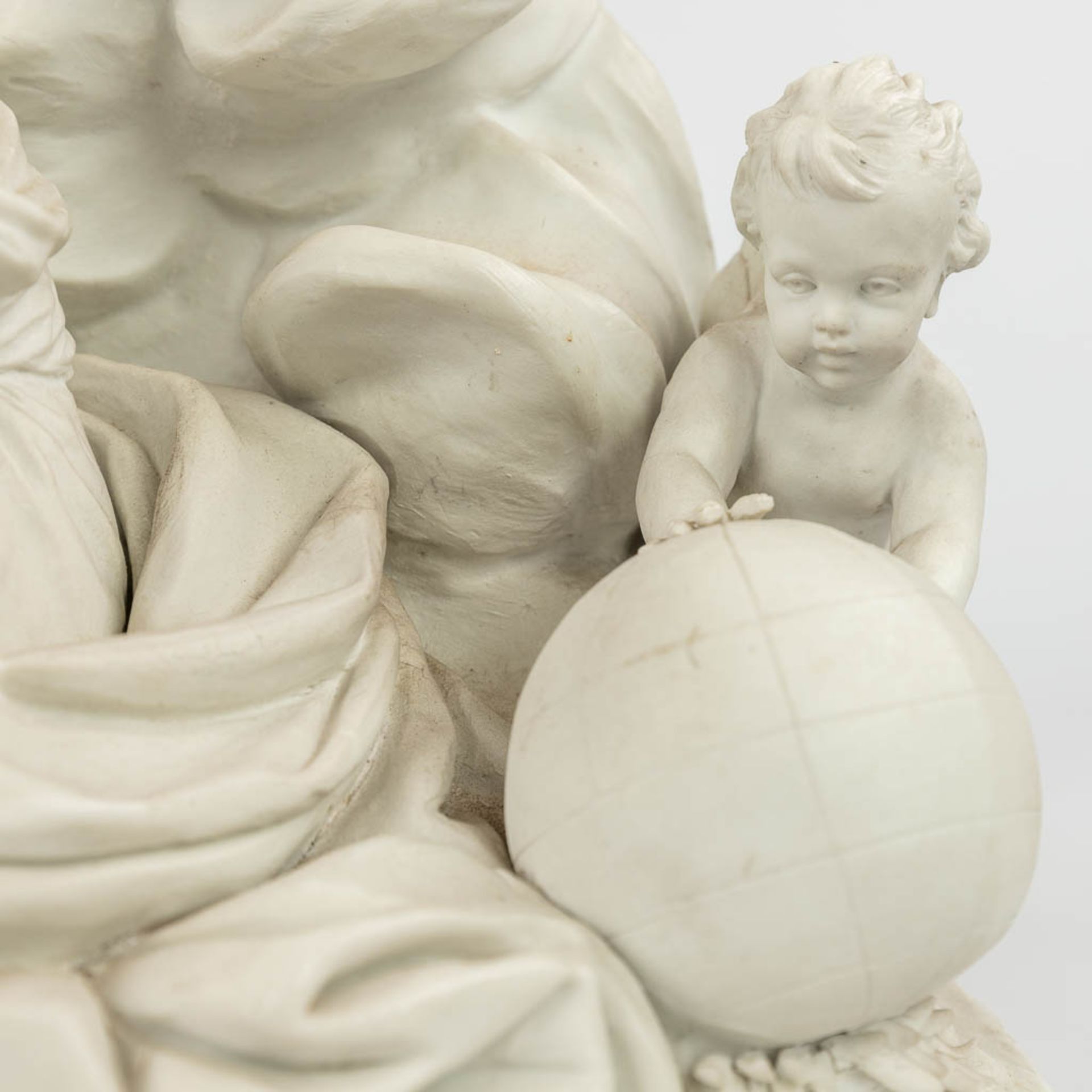 Svres, a large group 'Cupid and maidens' made of bisque porcelain. (L: 30 x W: 41 x H: 41 cm) - Image 10 of 19