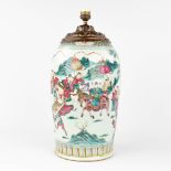 A Chinese Famille Rose vase, rebuilt as a table lamp. 19th/20th century. (W: 24 x H: 45 cm)