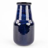 Rogier VANDEWEGHE (1923-2020) 'Cobalt Blue Vase' for Amphora. (H: 27 x D: 15 cm)
