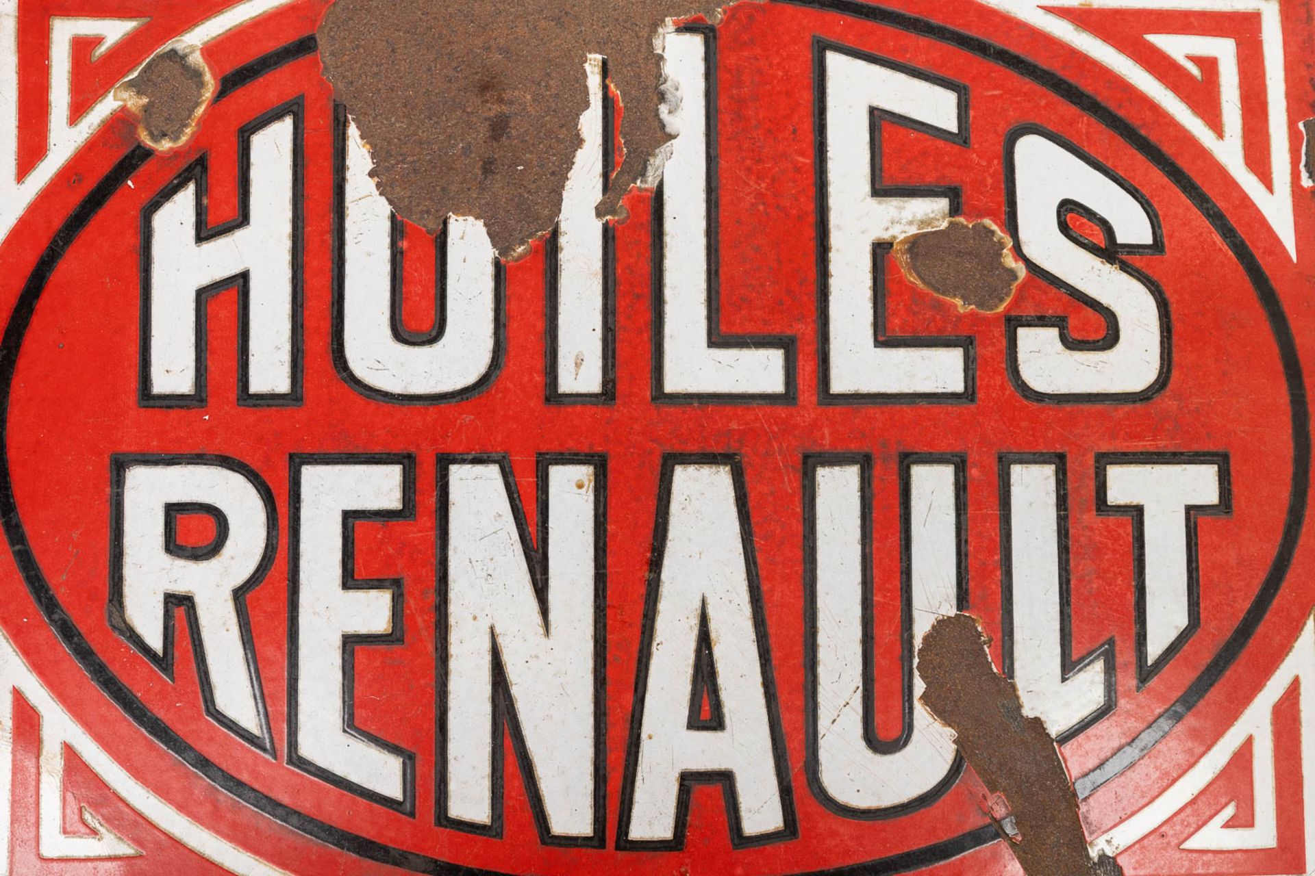 Huiles Renault En Vente Ici, an enamelled plate, 1932. (W: 55 x H: 40 cm) - Image 3 of 7