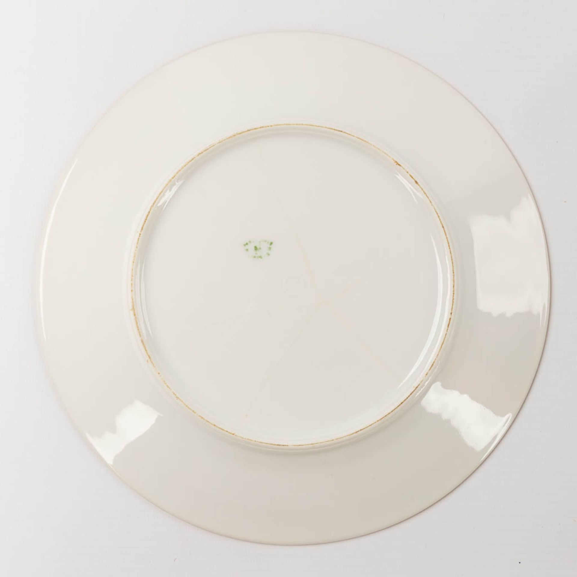 Porcelaine De Limoges, a 77 piece large dinner service. (L: 29 x W: 44 cm) - Image 7 of 20