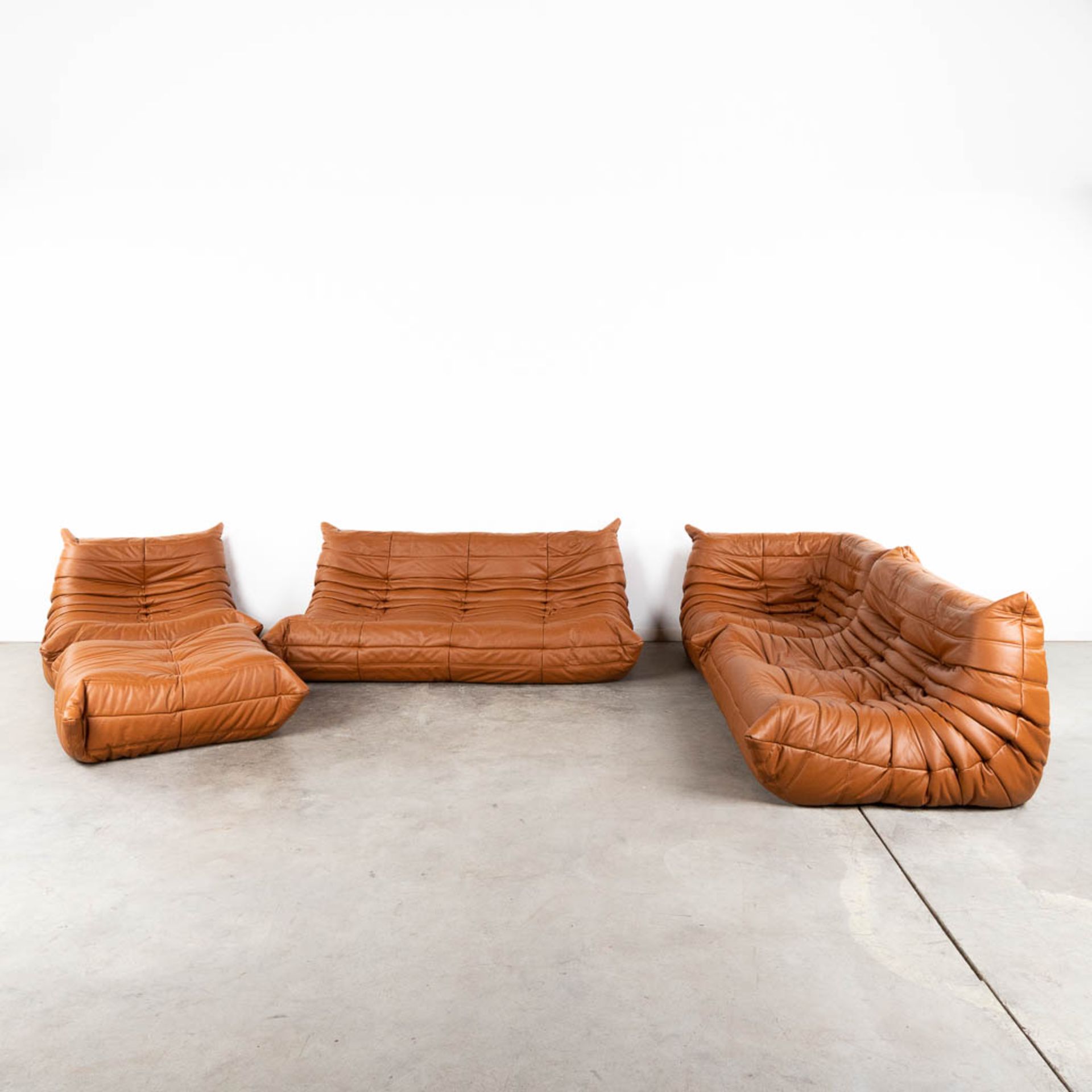 Michel DUCAROY (1925-2009) 'Togo' for Ligne Roset. (L: 106 x W: 170 x H: 70 cm) - Image 3 of 24