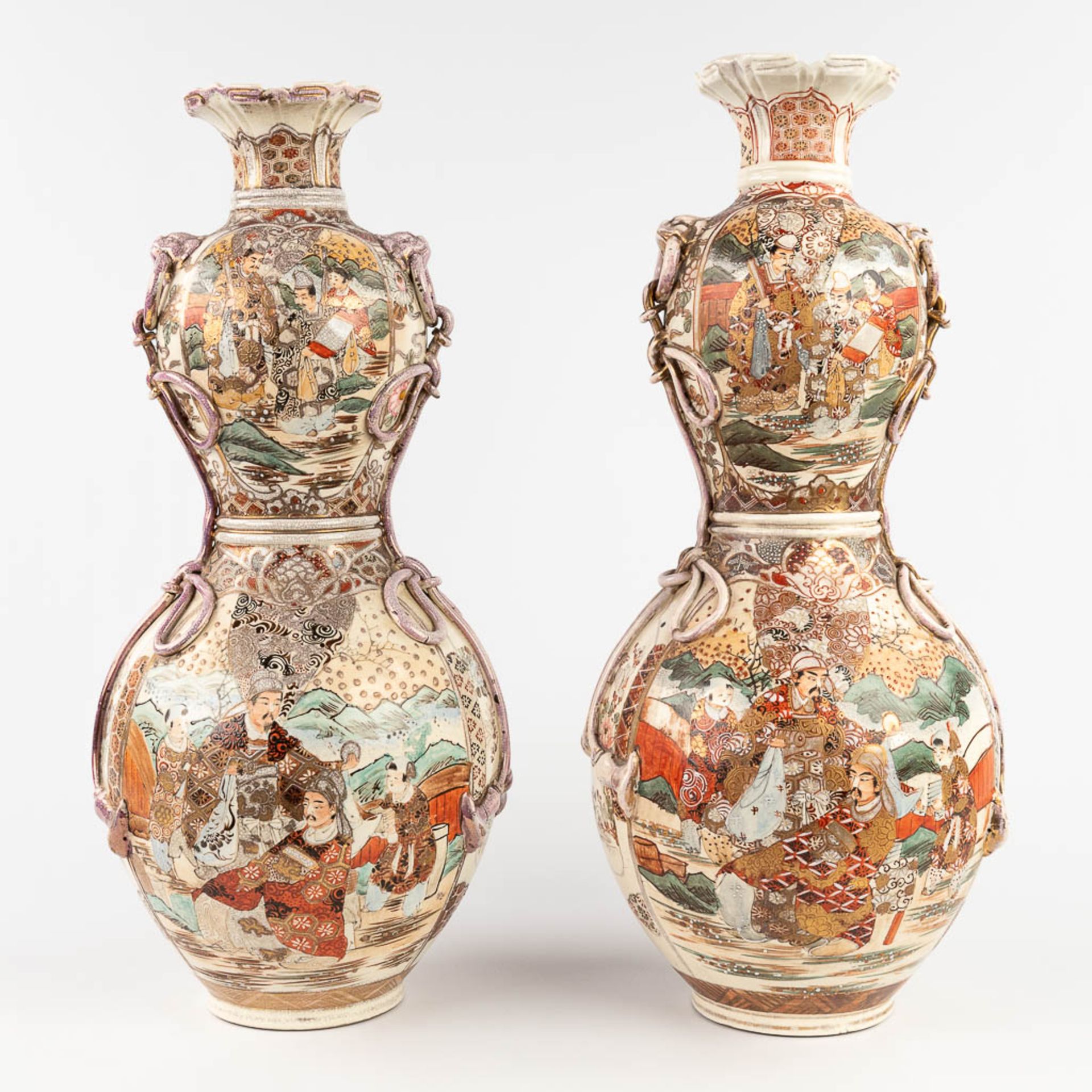 A pair of Japanese vases, stoneware, Satsuma. 20th century. (H: 60 x D: 26 cm)