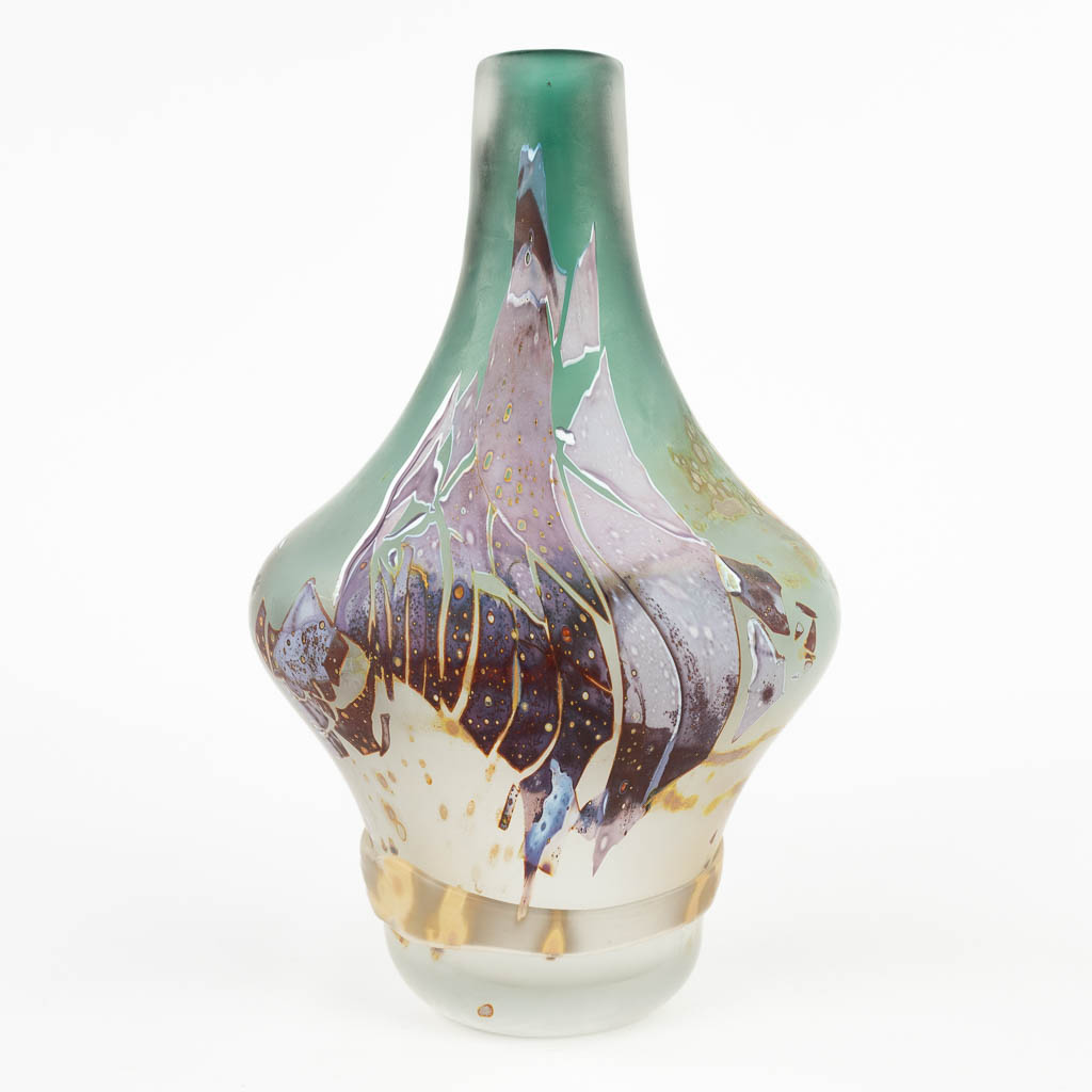 Louis LELOUP (1929) 'Vase', pate de verre glass. (H: 24,5 x D: 15 cm)
