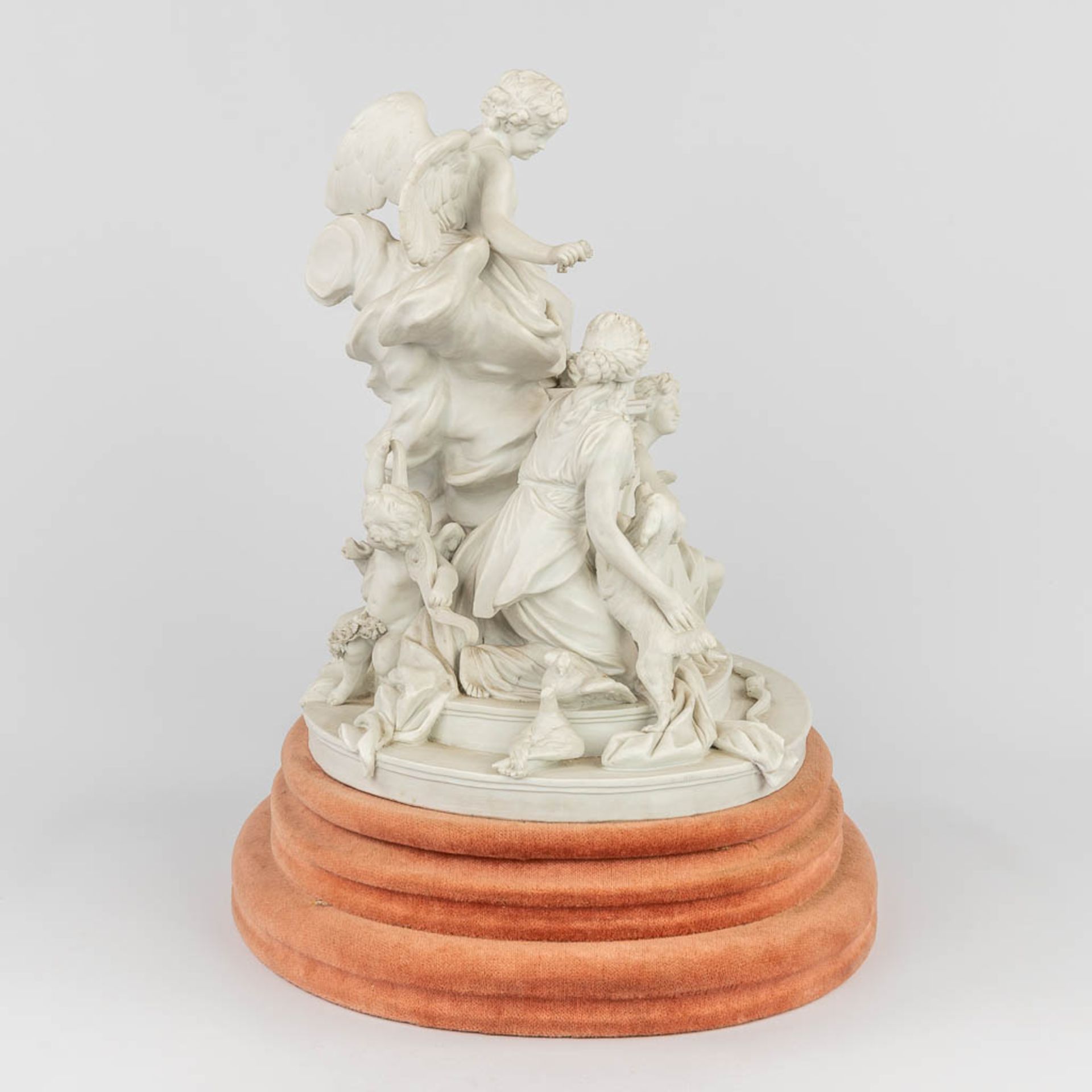 Svres, a large group 'Cupid and maidens' made of bisque porcelain. (L: 30 x W: 41 x H: 41 cm) - Image 15 of 19