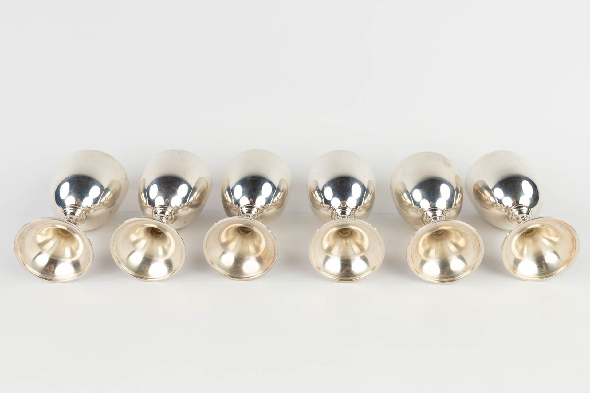 A set of 6 silver goblets, made by Trevor Towner in England, 1972. 1097g. (H: 14,5 x D: 7,5 cm) - Bild 6 aus 7