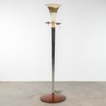 A large floor lamp finished with glass sides. Circa 1930. (H: 192 cm)